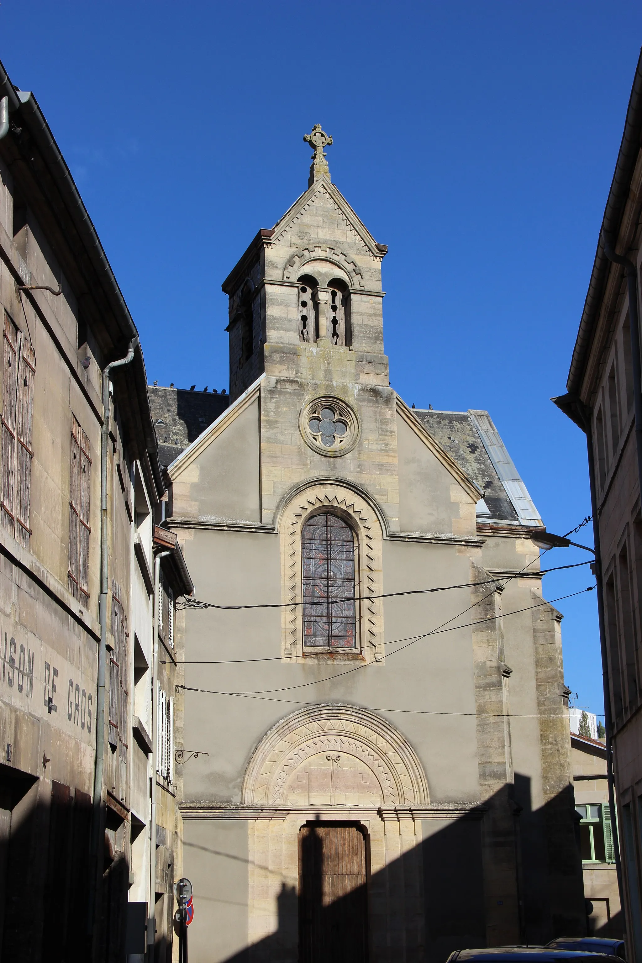 Photo showing: Ancien temple protestant dans la rue du Gué