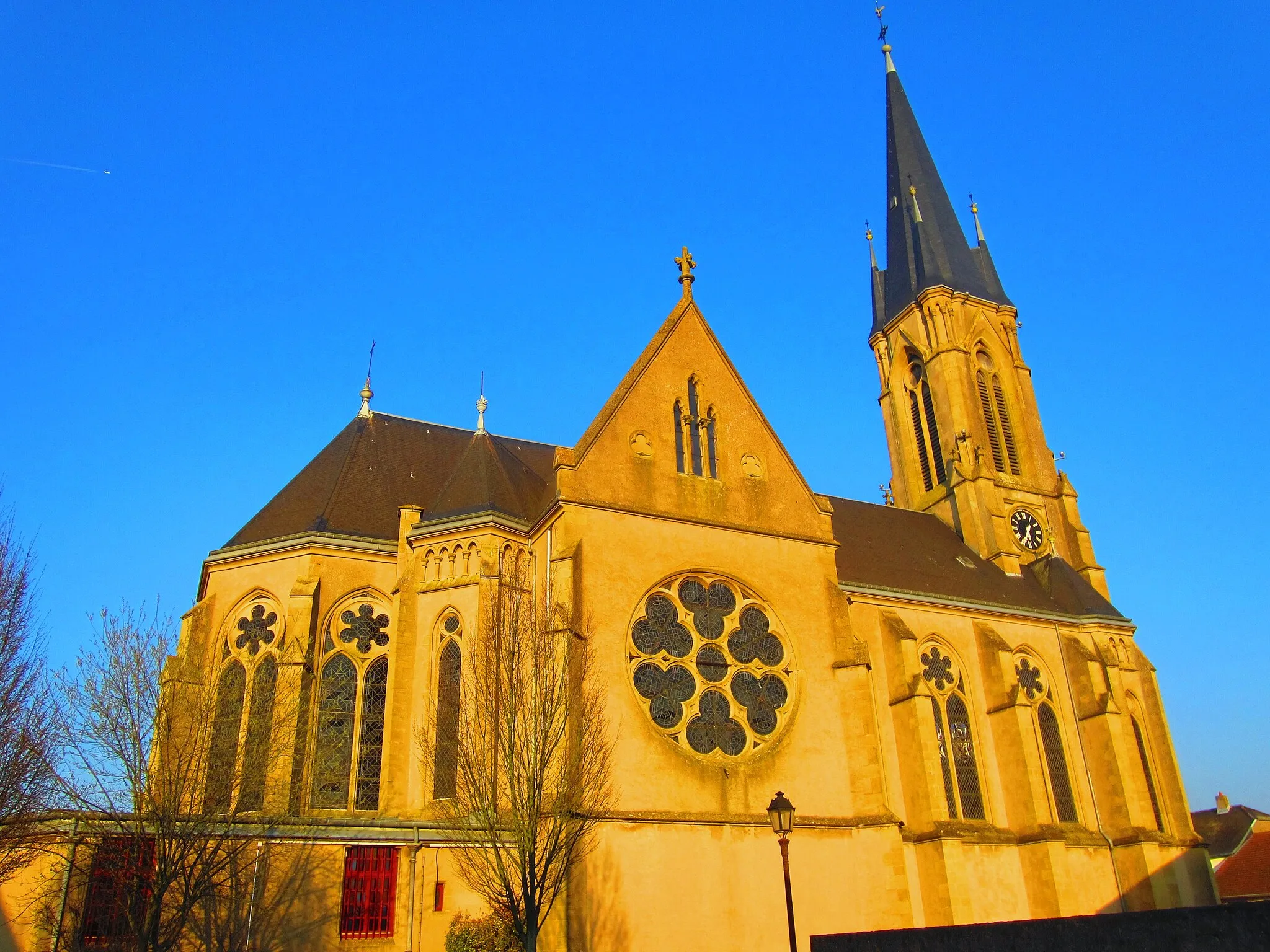 Photo showing: Basse Ham church