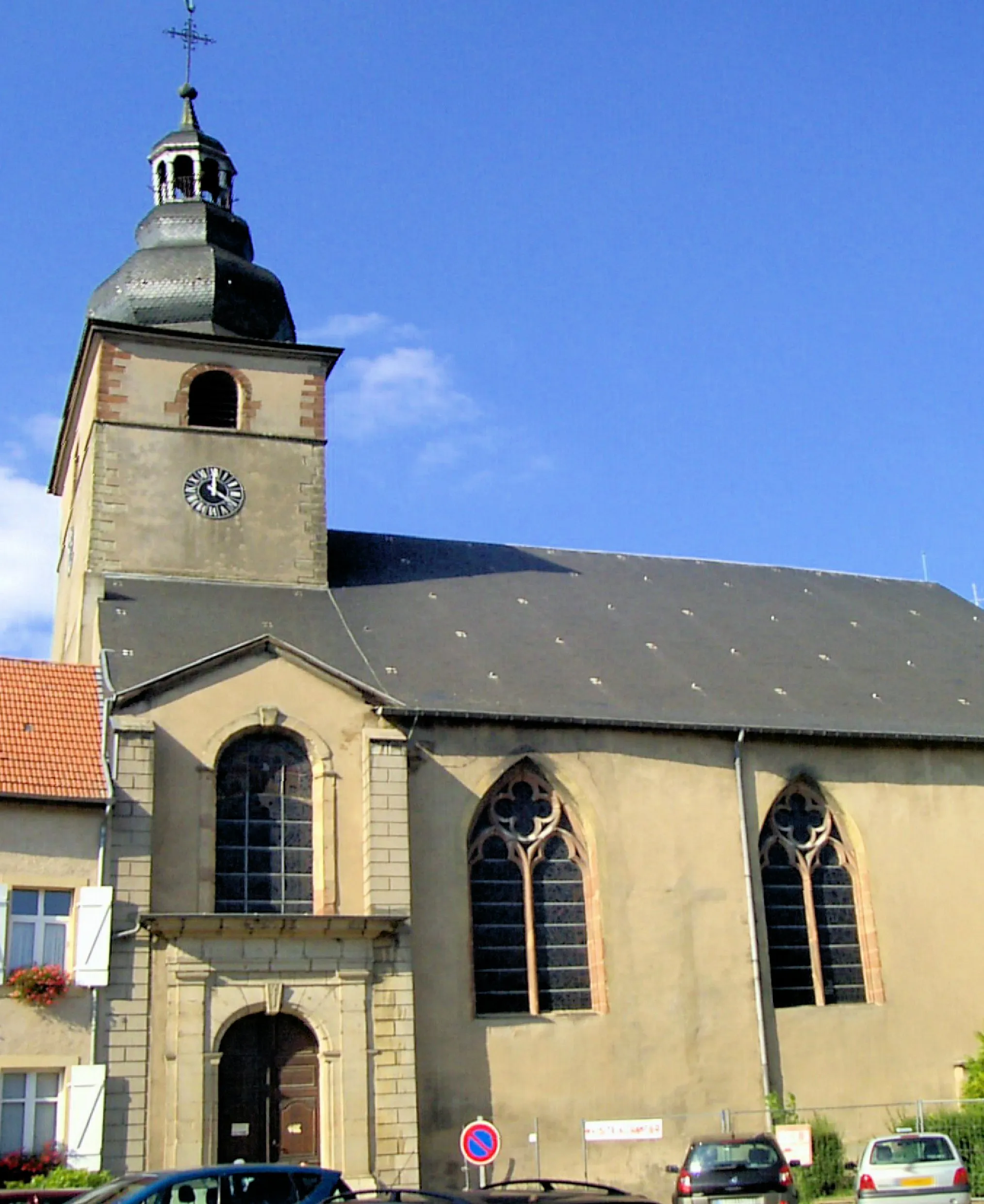 Photo showing: Abbaye Sainte-Croix de Bouzonville, côté sud