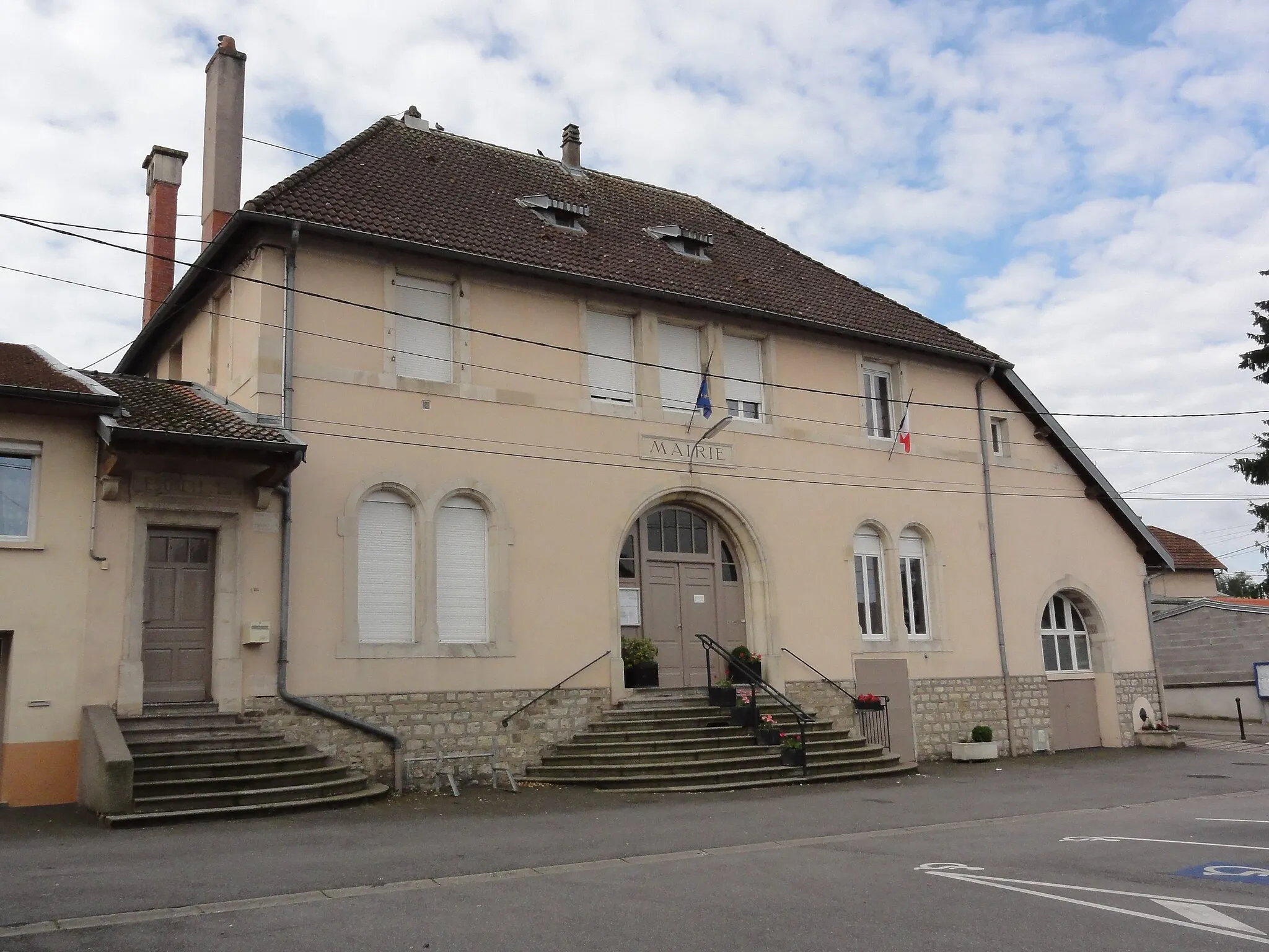 Photo showing: Chanteheux (M-et-M) mairie