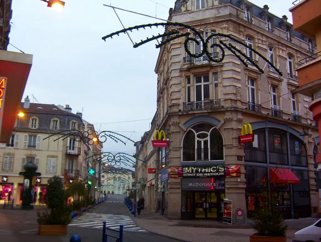 Photo showing: Rue Léopold-Bourg.