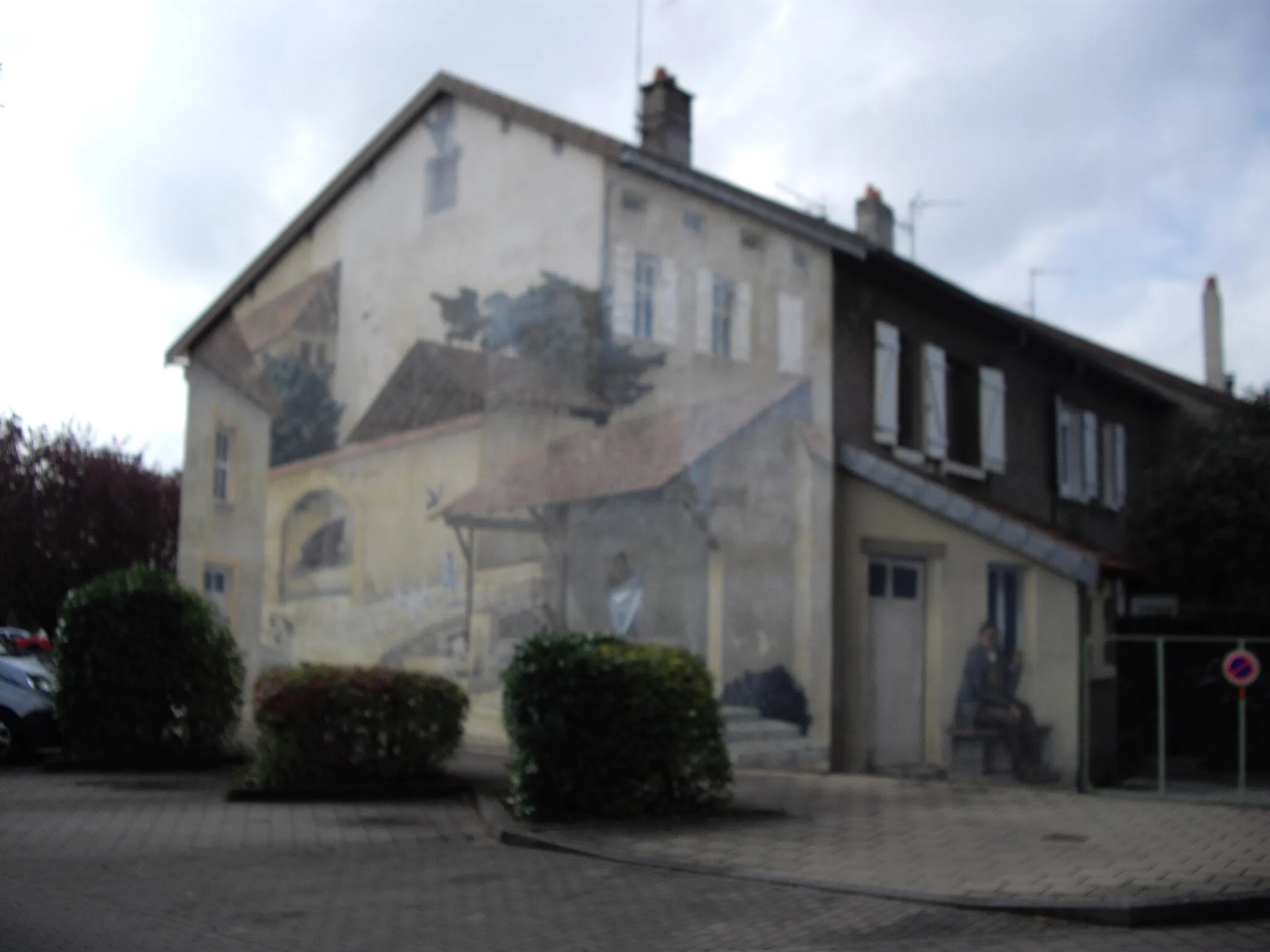 Photo showing: A fresco on a wall in Guénange, Moselle, France.