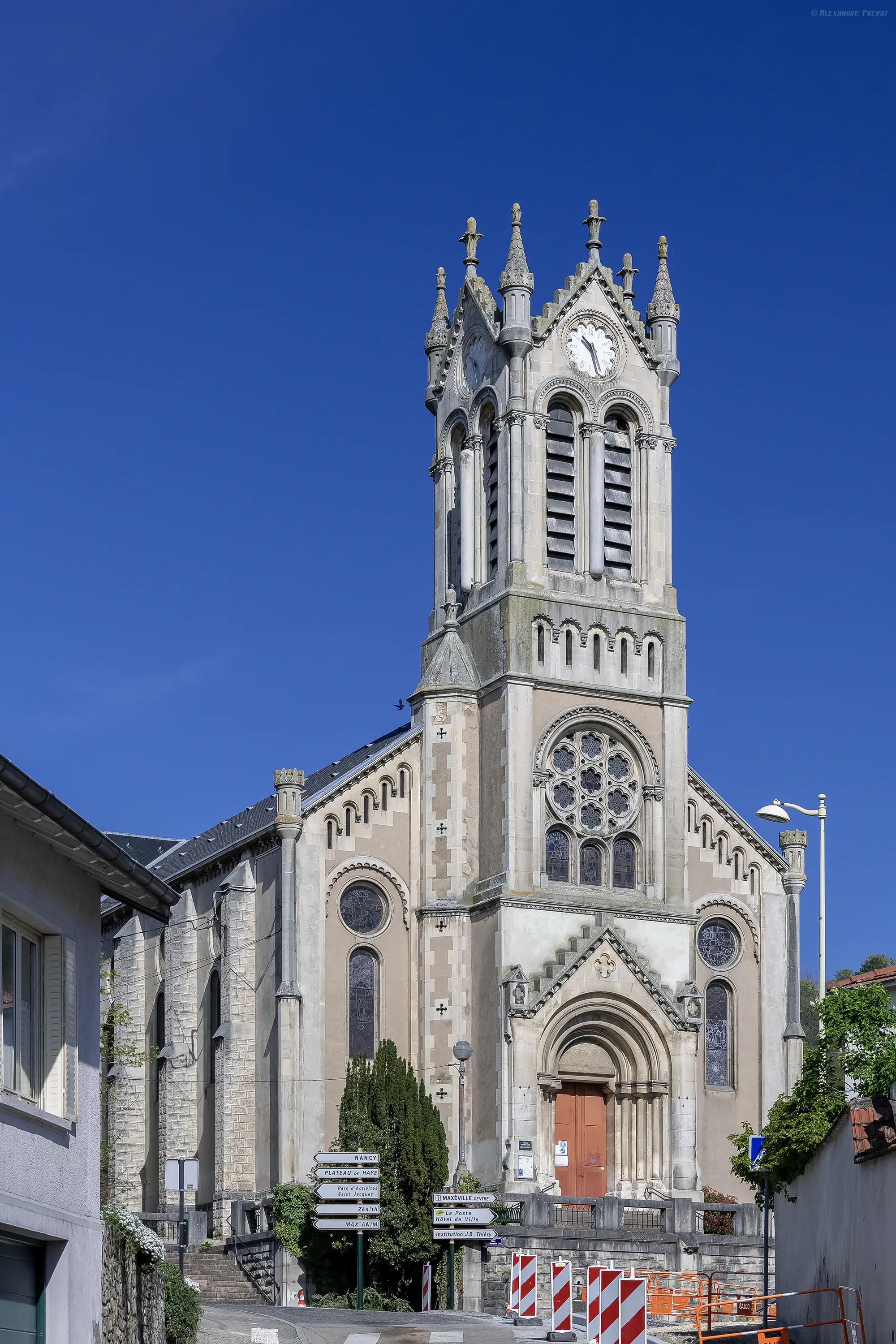 Photo showing: Pays : France 🇫🇷
Région : Grand Est (Lorraine)
Département : Meurthe-et-Moselle (54)
Ville : Maxéville (54320)
Quartier : Centre
Adresse : 3, rue du 15 Septembre 1944
Fonction : Monument religieux
Construction : 1888

Hauteur : ≈25.00 m