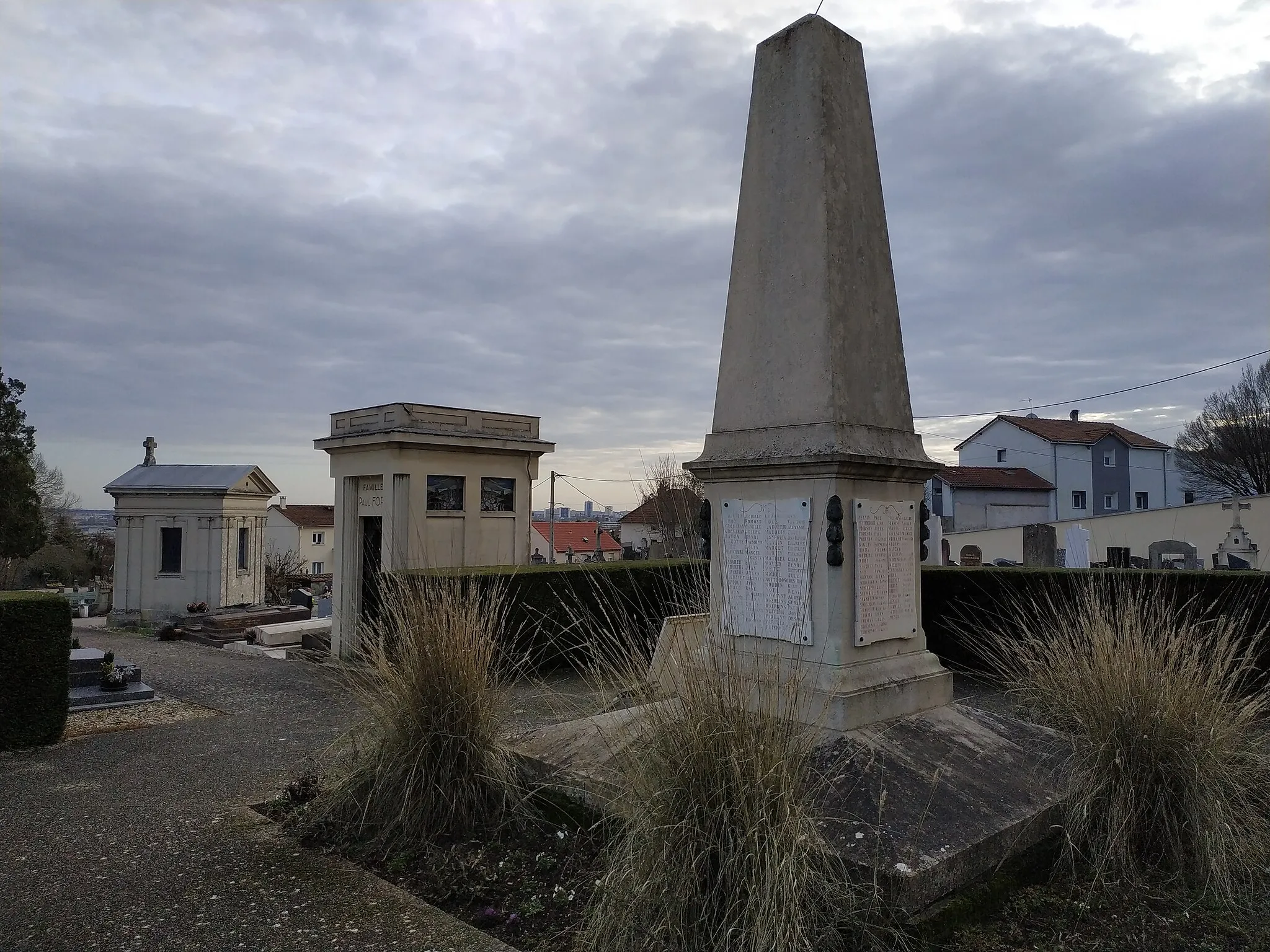Photo showing: cimetière de Maxéville