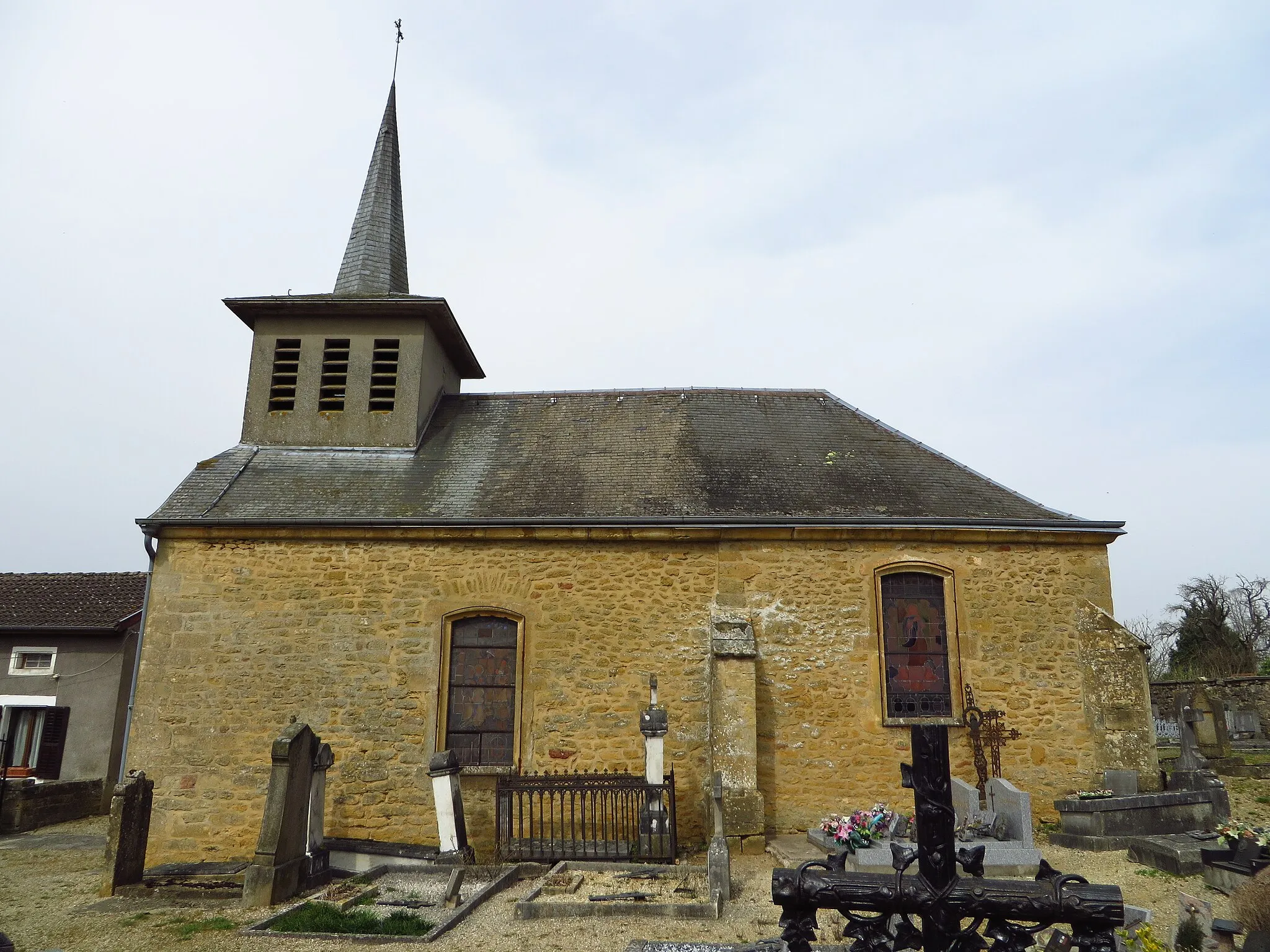 Photo showing: Iré-les-Prés Église de la Nativité