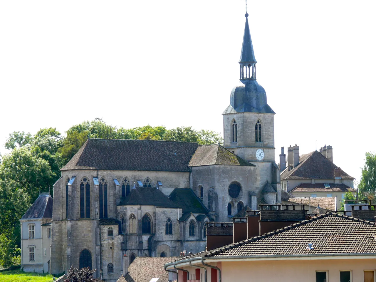 Photo showing: Église Saint-Nicolas de Neufchâteau, Lorraine, France
Style roman et gothique, mise au tombeau Renaissance, autels XVIII°