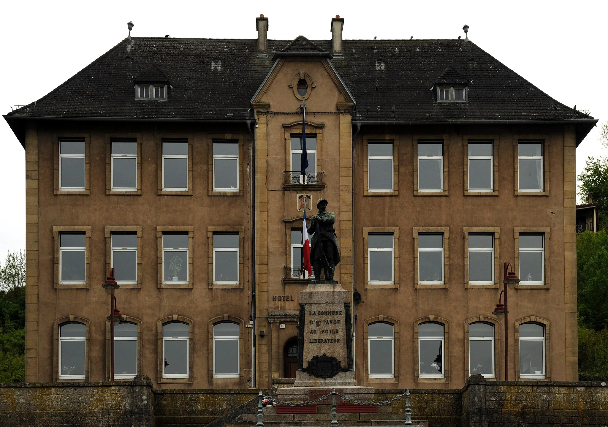 Photo showing: L'Hôtel de ville d'Ottange.