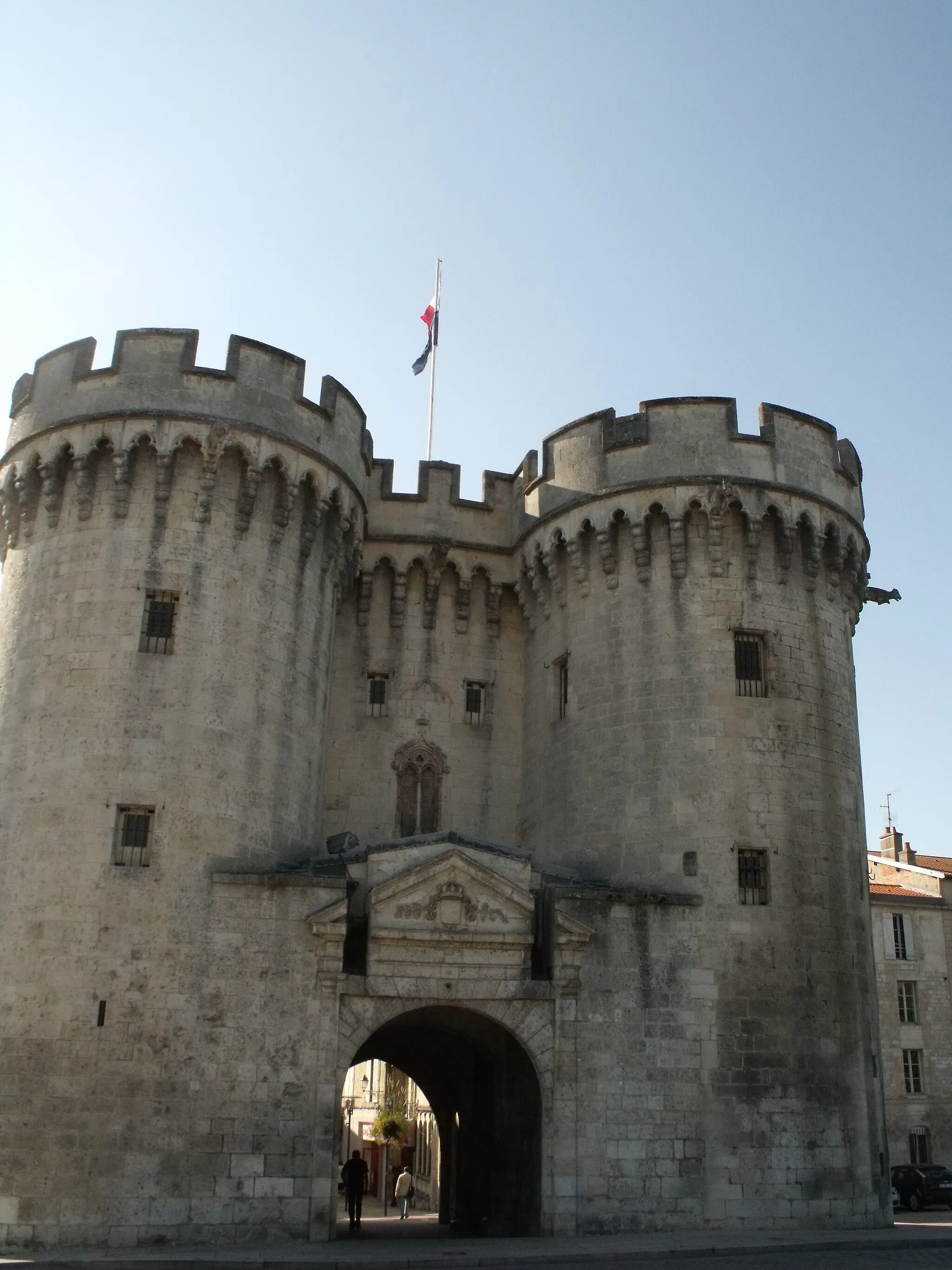 Photo showing: This building is classé au titre des monuments historiques de la France. It is indexed in the base Mérimée, a database of architectural heritage maintained by the French Ministry of Culture, under the reference PA00106668 .