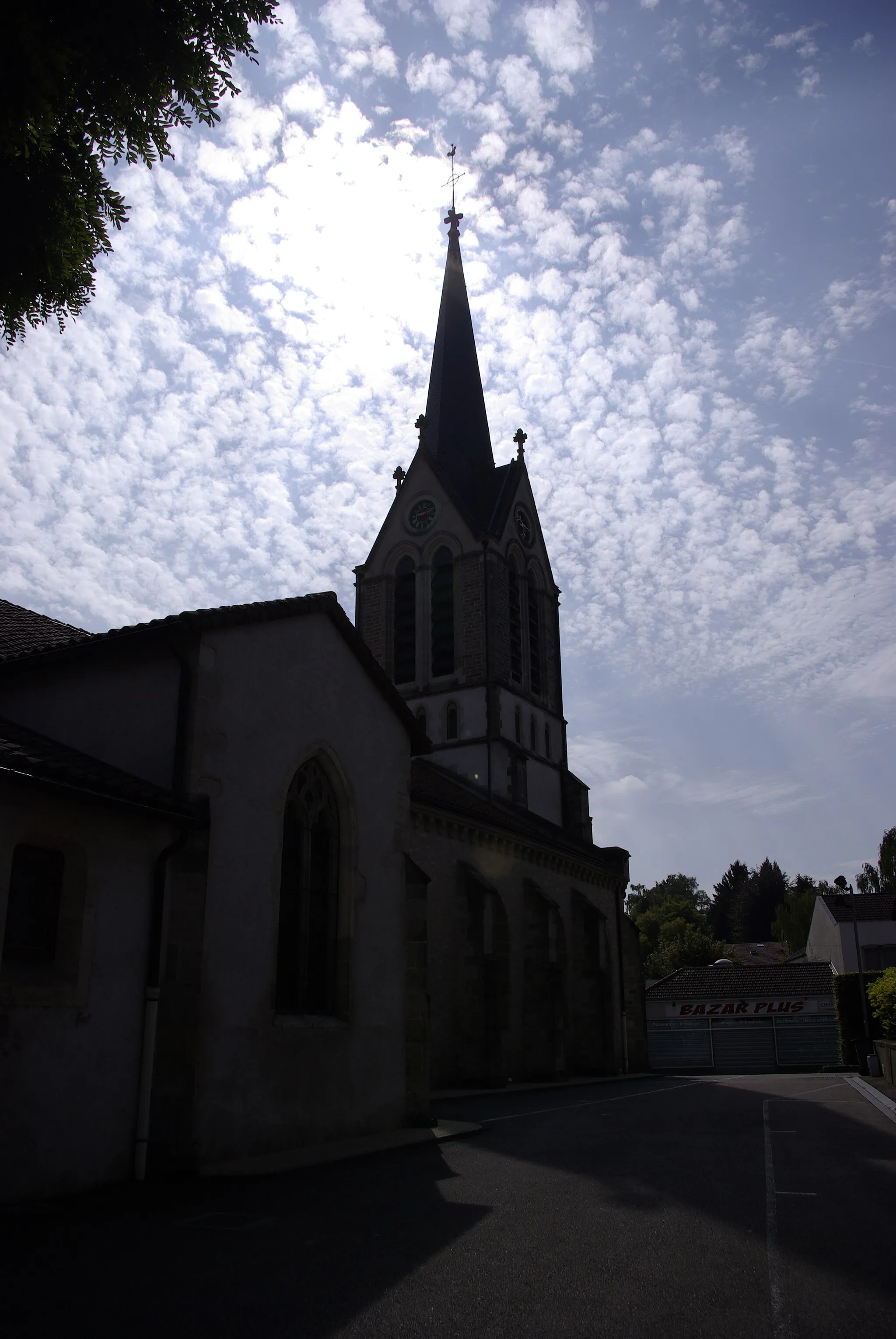 Photo showing: This building is indexed in the base Mérimée, a database of architectural heritage maintained by the French Ministry of Culture, under the reference PA00107318 .