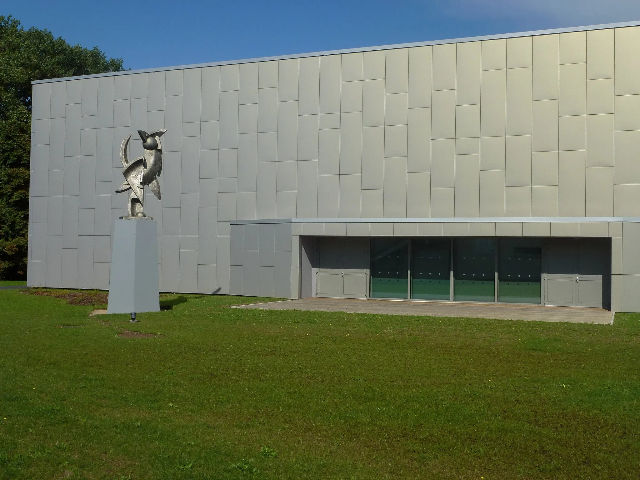 Photo showing: Salle culturelle