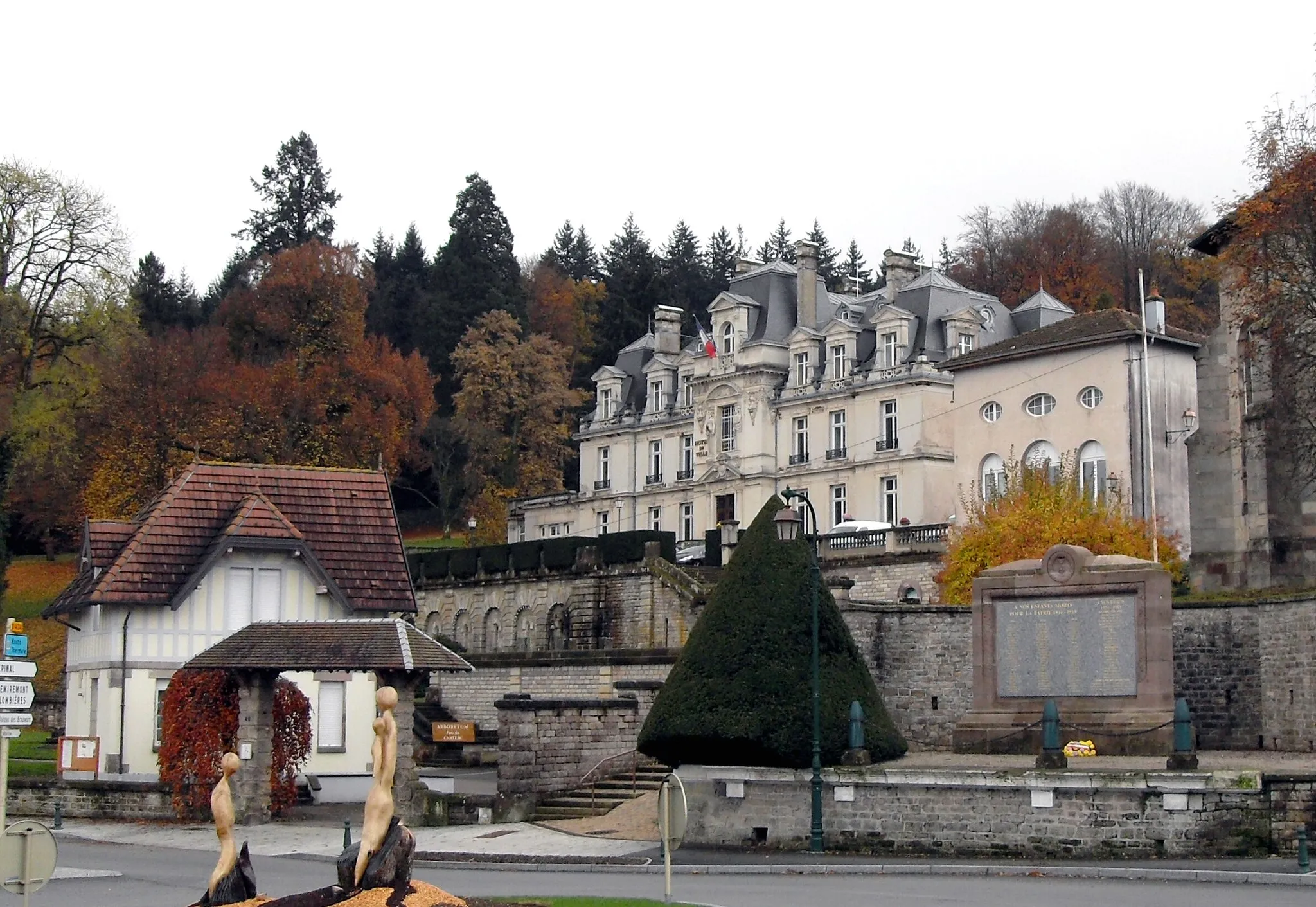 Photo showing: Xertigny, Château des brasseurs