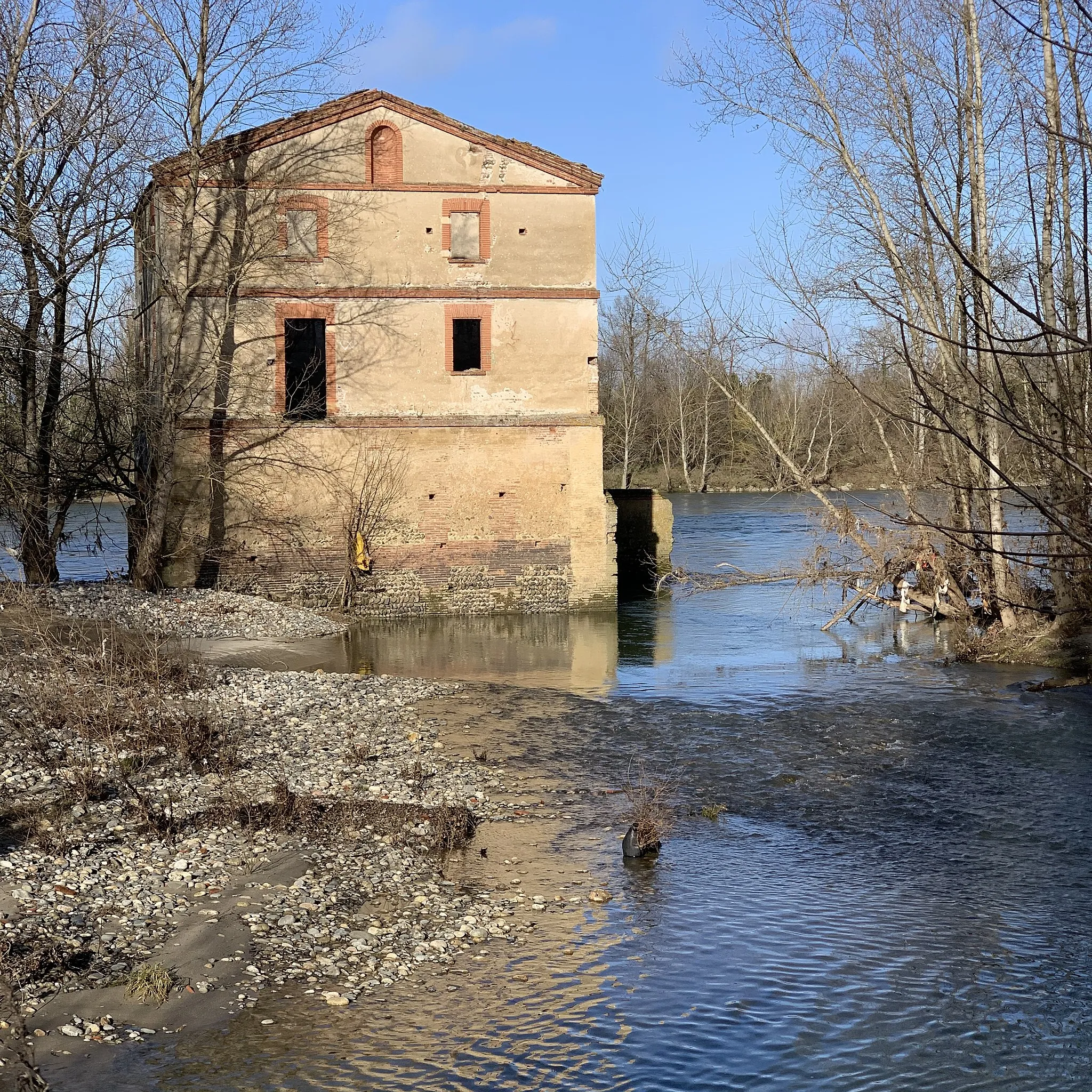 Photo showing: Moulin de Naudin  dans la Garonne à Beauzelle (Haute-Garonne) et dans le parc des Quinze sols