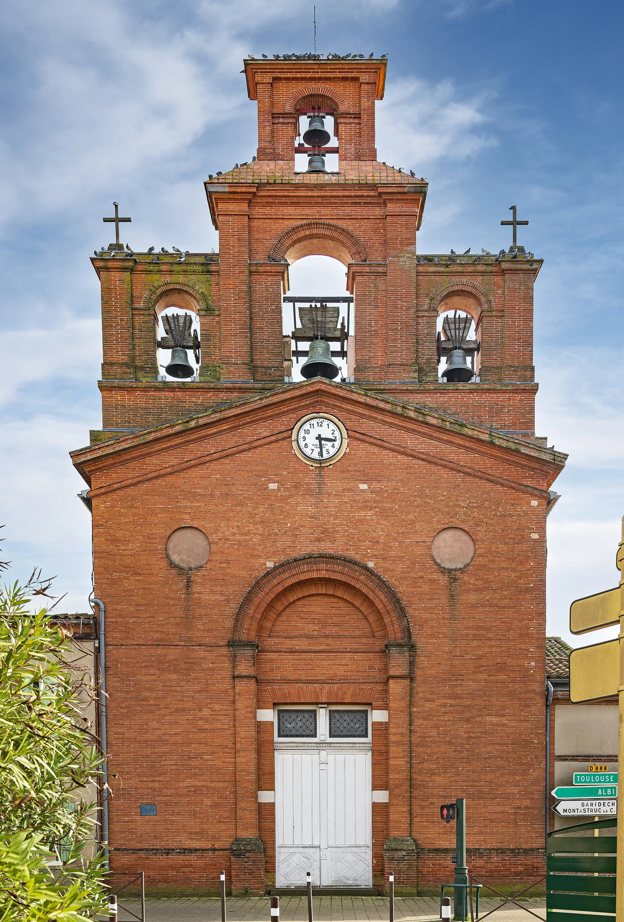 Photo showing: Facade of Église Sainte-Foy in Castelmaurou‎, Haute-Garonne France