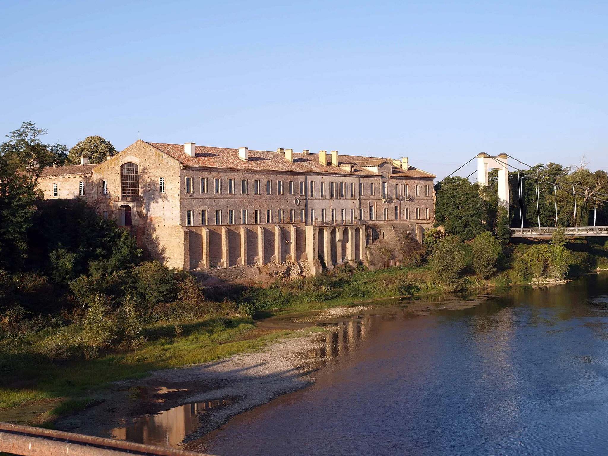 Photo showing: Abbaye de Belle perche - Côté Garonne