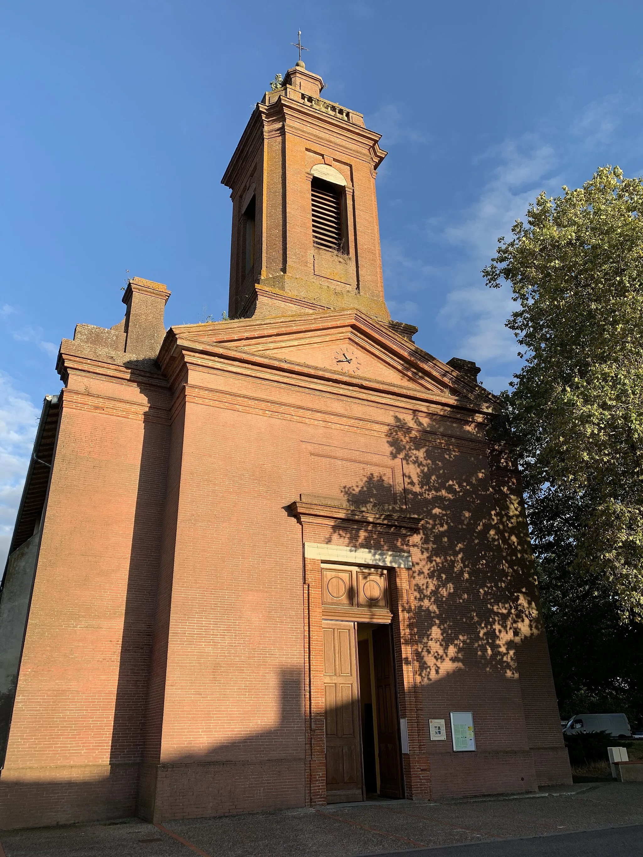 Photo showing: Façade de l'église Sainte-Radegonde de Colomiers