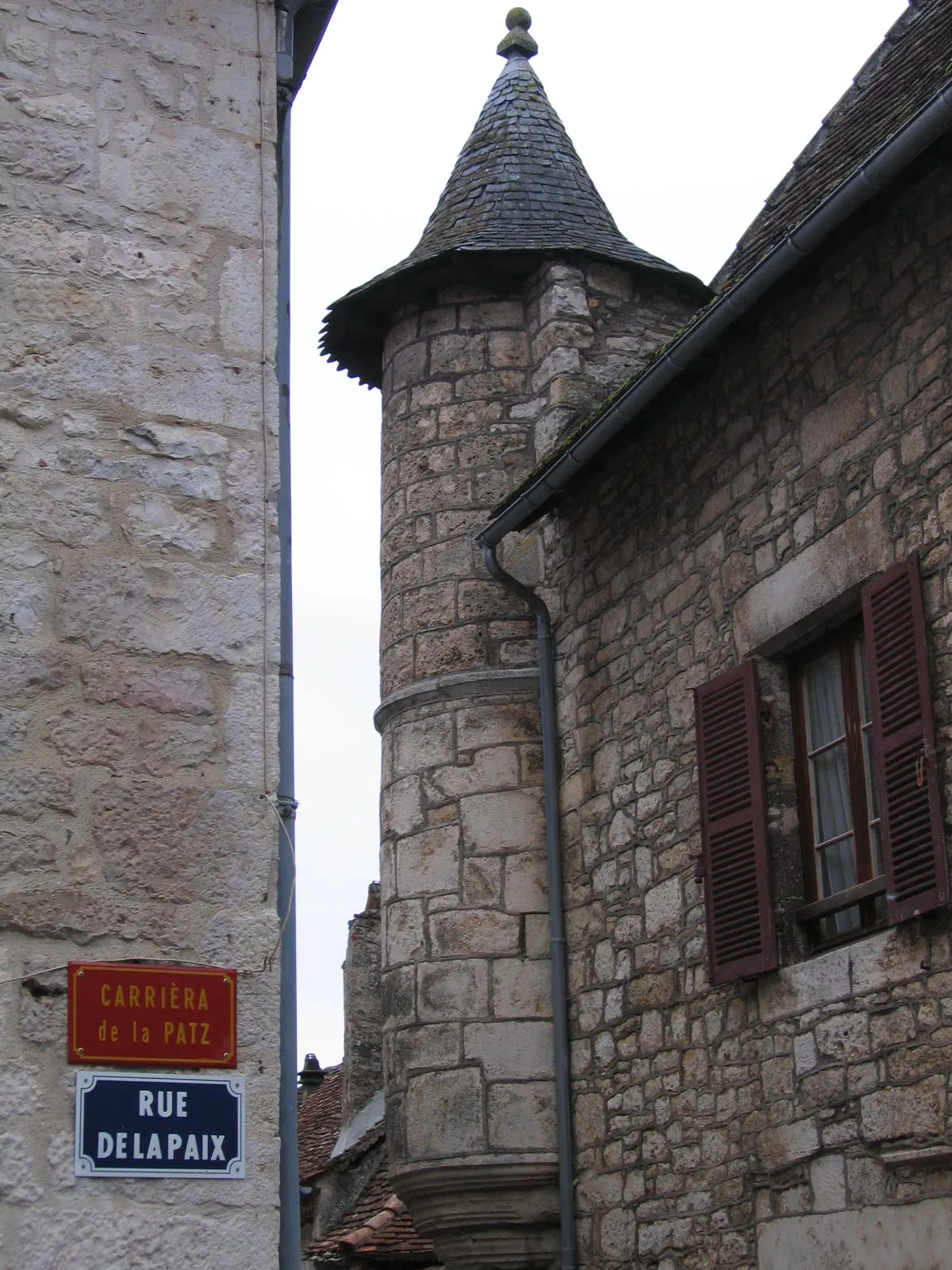 Photo showing: Panneau bilingue Français-Occitan à Gramat (Lot). Carrièra de la Patz / Rue de la Paix.