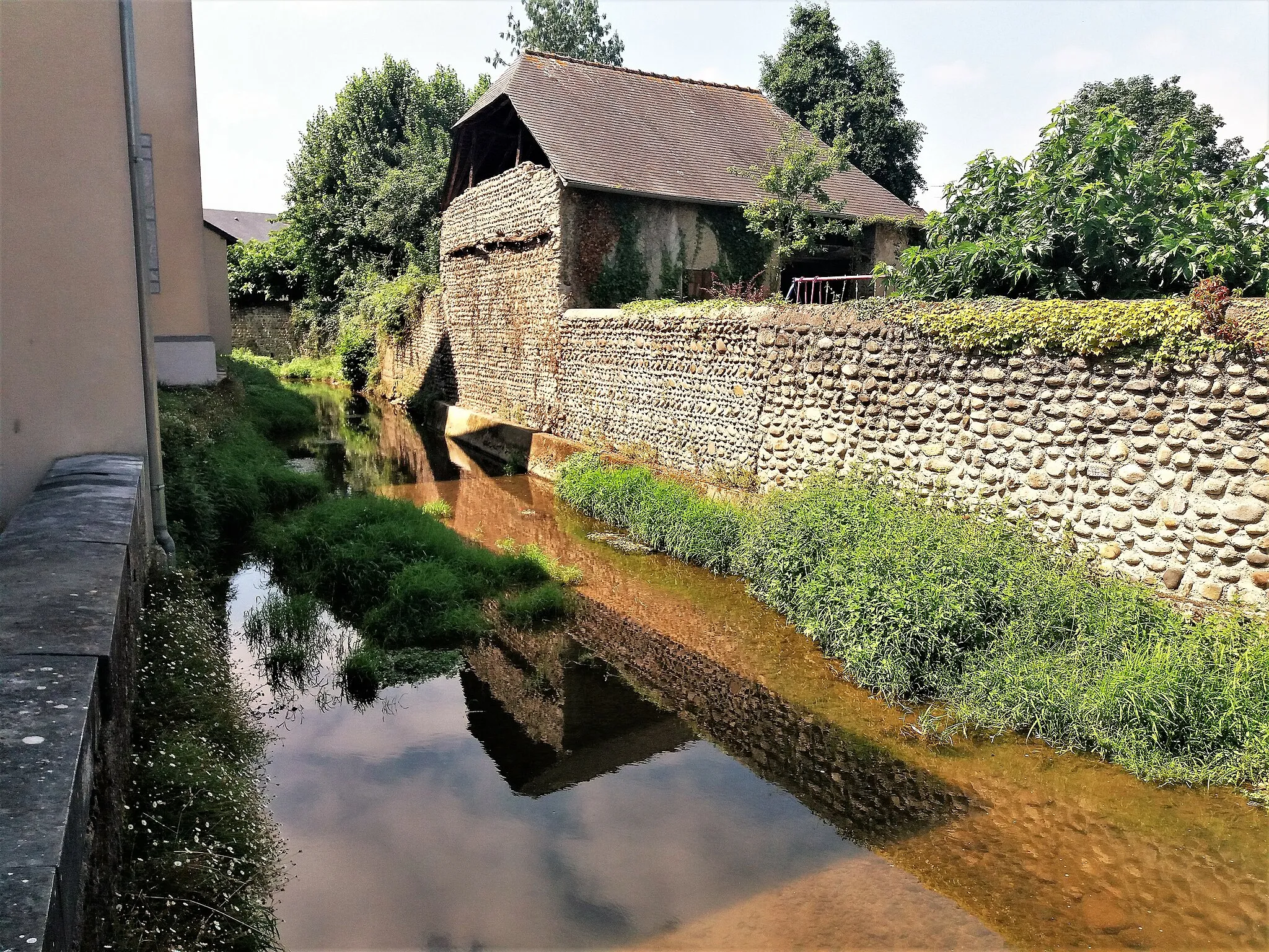 Photo showing: Le Mardaing, à Ibos (été 2018)