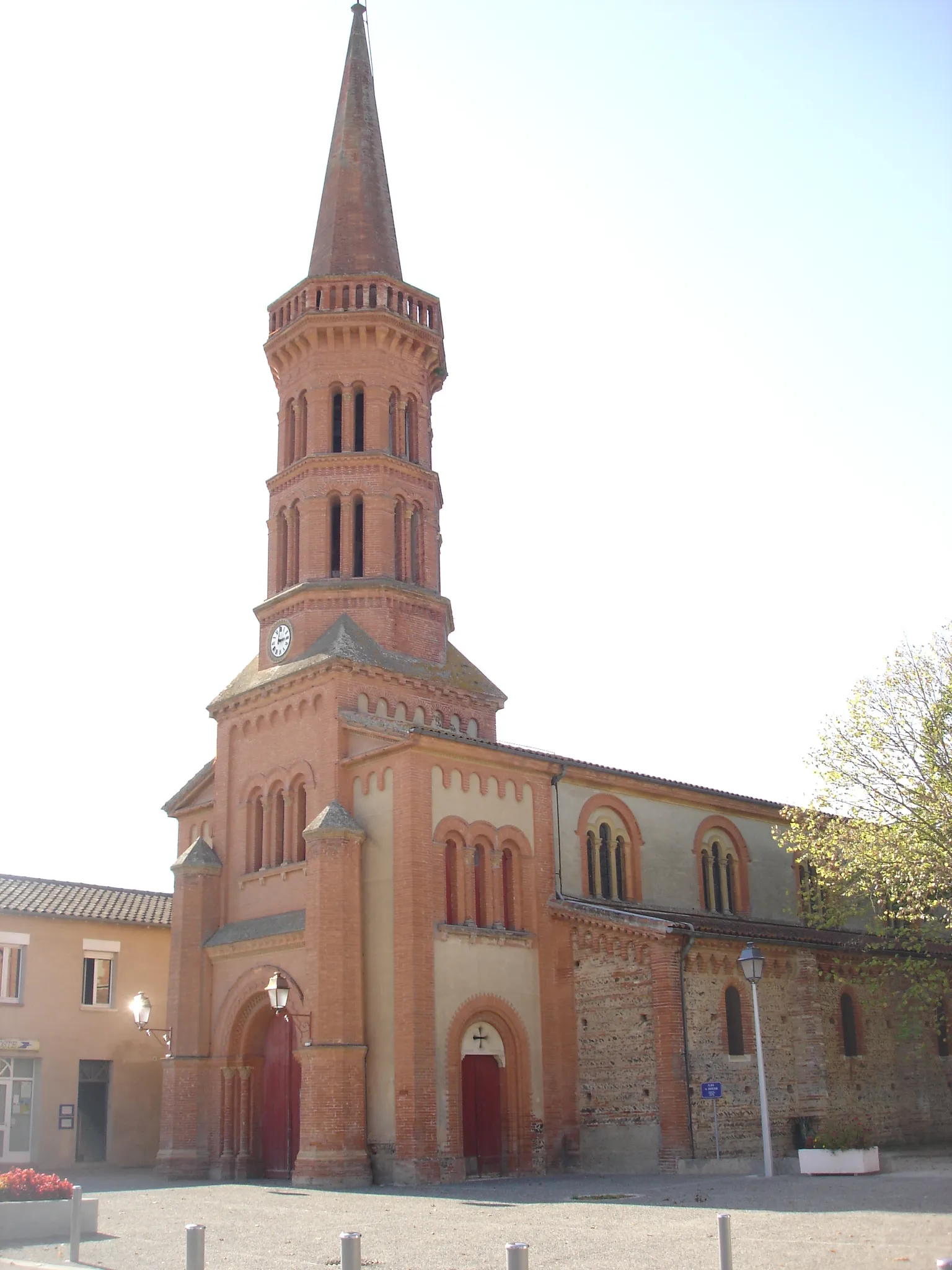 Photo showing: Labastidette church, Haute Garonne, France