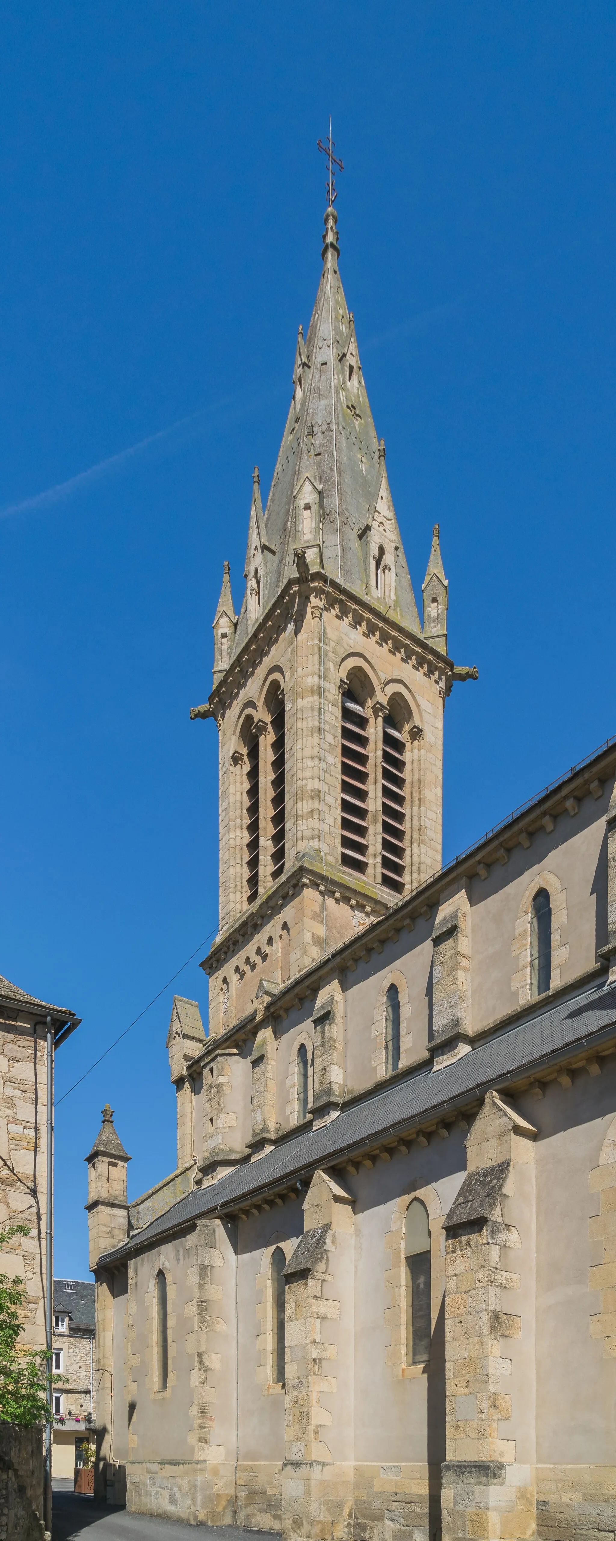 Photo showing: Bell tower of the Saint Felix Church in Laissac, Aveyron, France