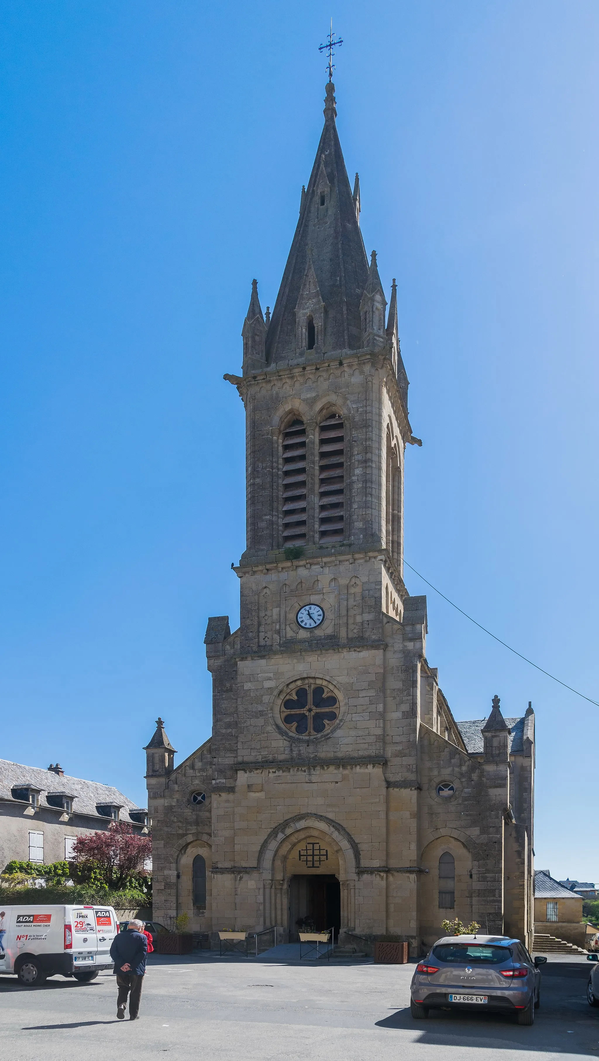 Photo showing: Saint Felix Church in Laissac, Aveyron, France