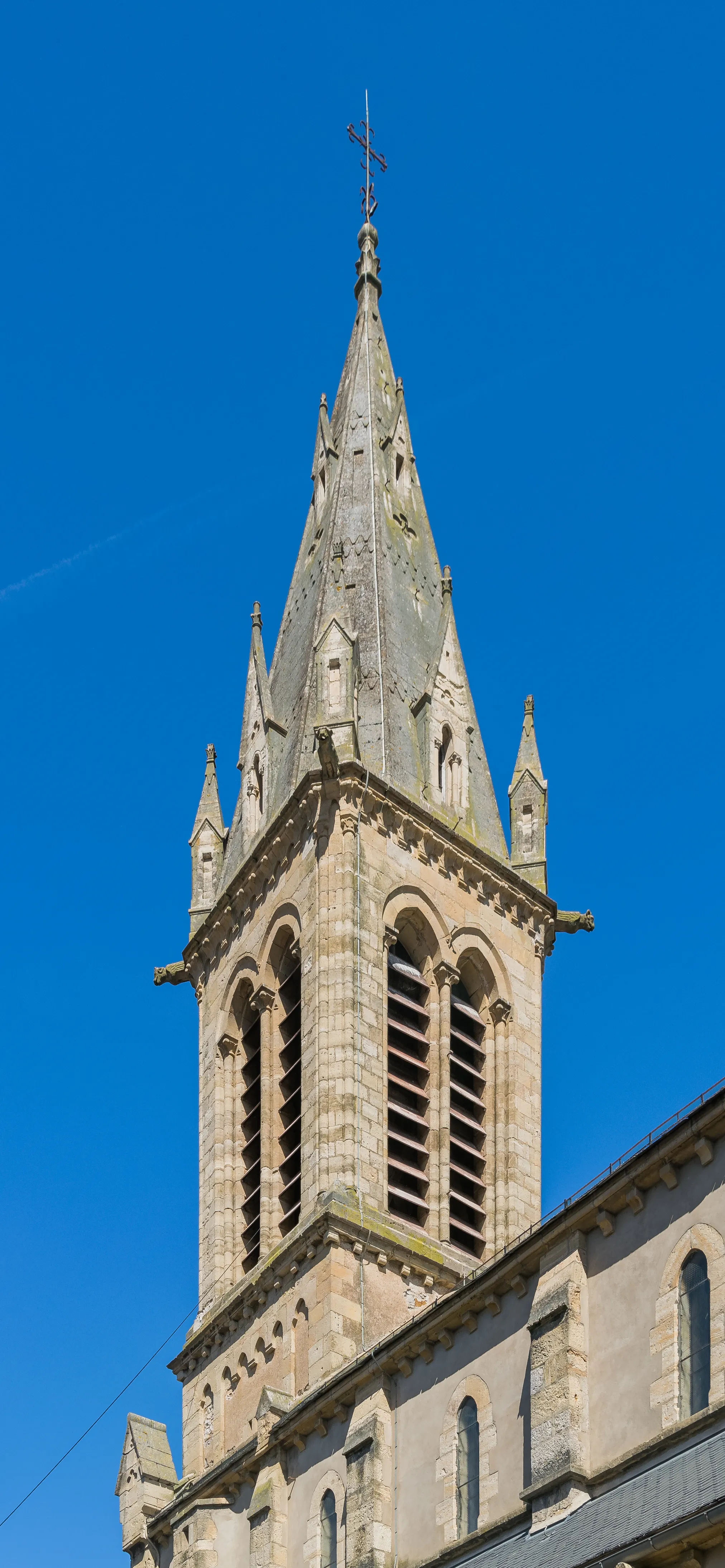 Photo showing: Bell tower of the Saint Felix Church in Laissac, Aveyron, France