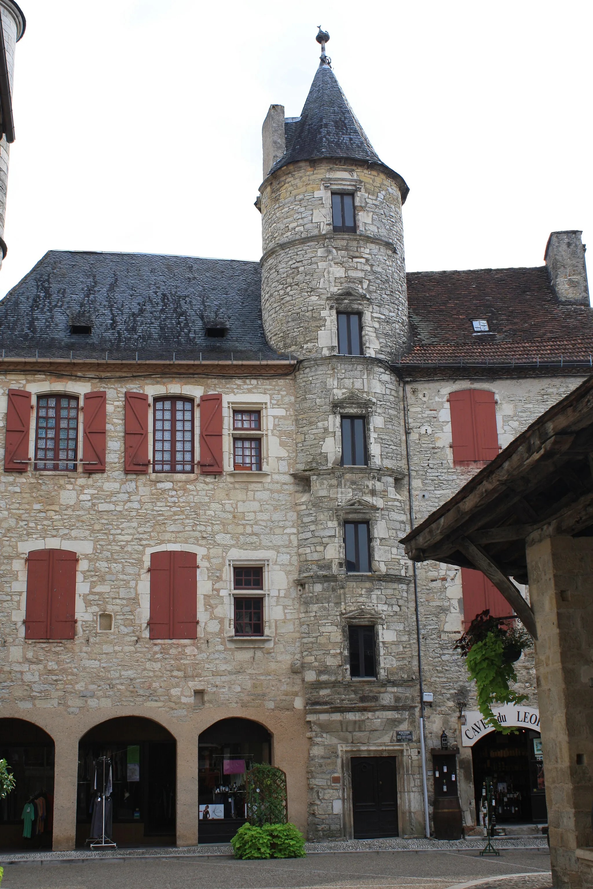 Photo showing: This building is indexed in the base Mérimée, a database of architectural heritage maintained by the French Ministry of Culture, under the reference PA00095299 .