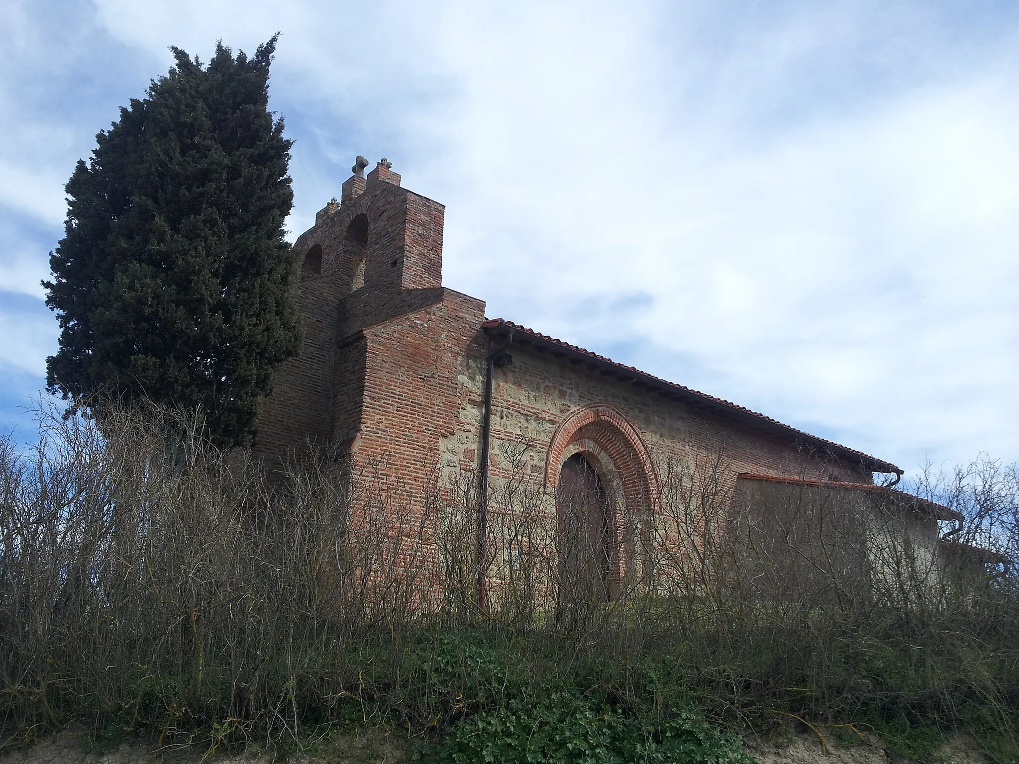 Photo showing: Chapelle Saint-Amans (commune de Muret, Haute-Garonne). Façade Sud