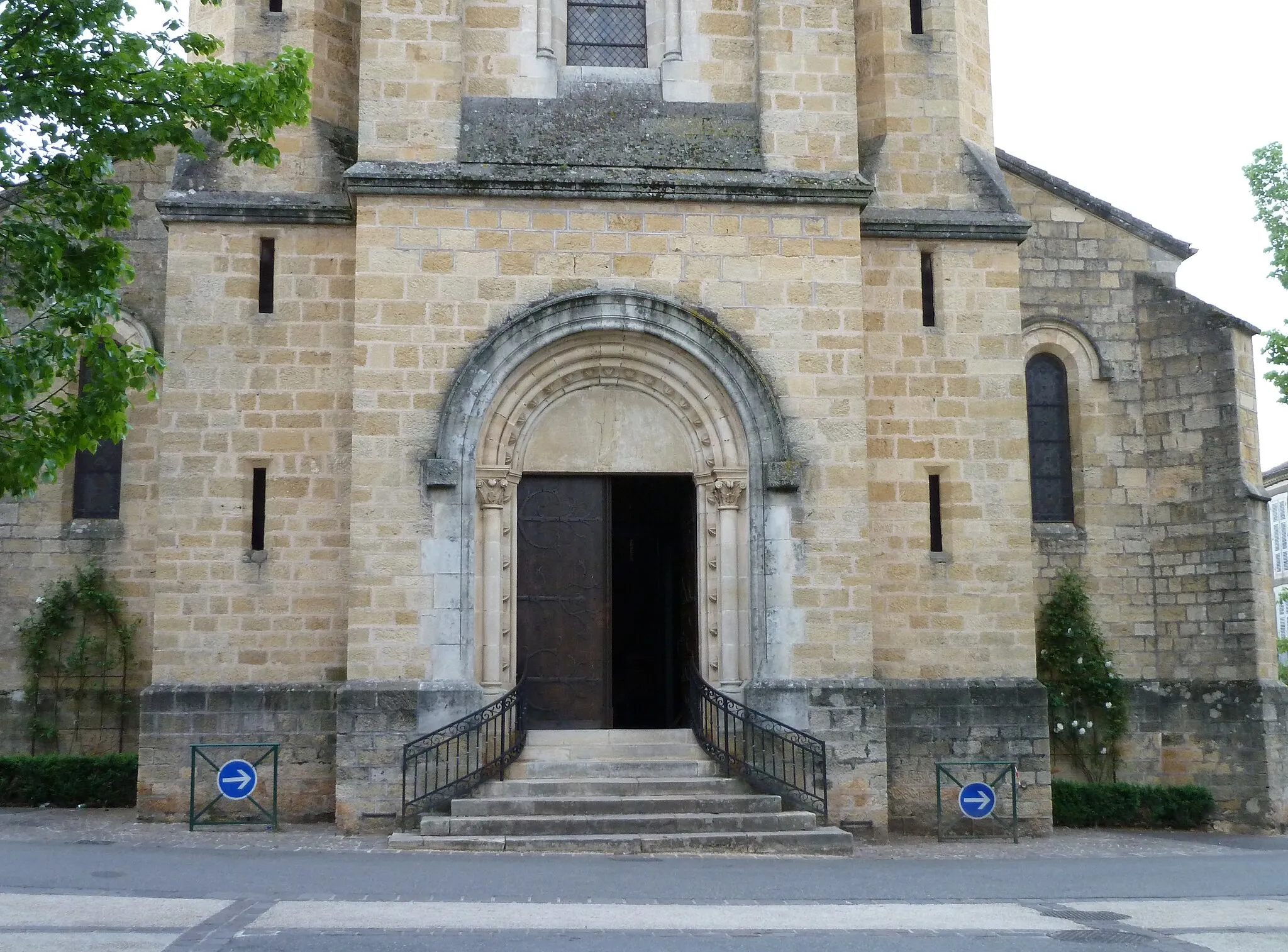 Photo showing: Église de Prayssac