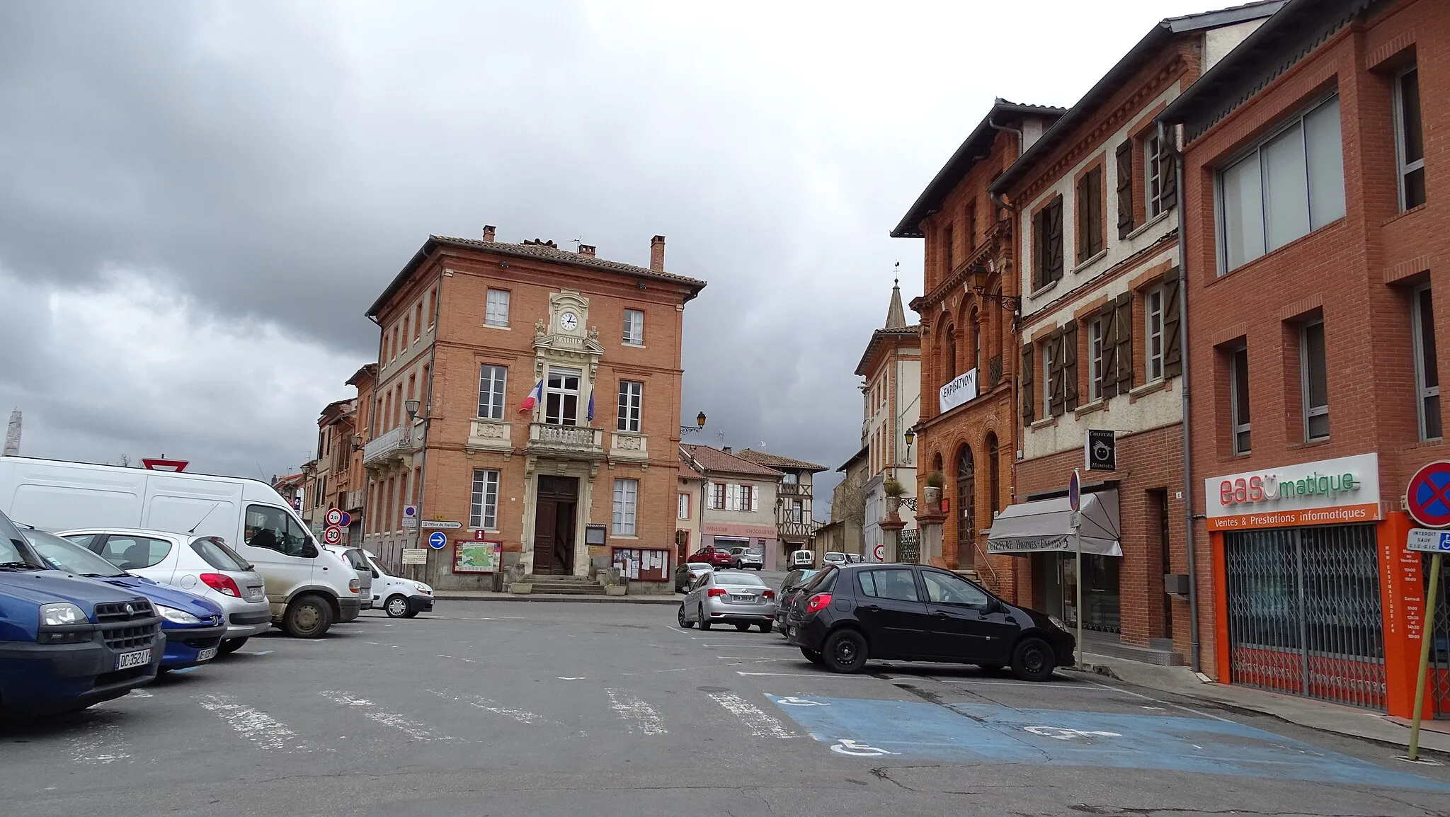 Photo showing: Rieumes