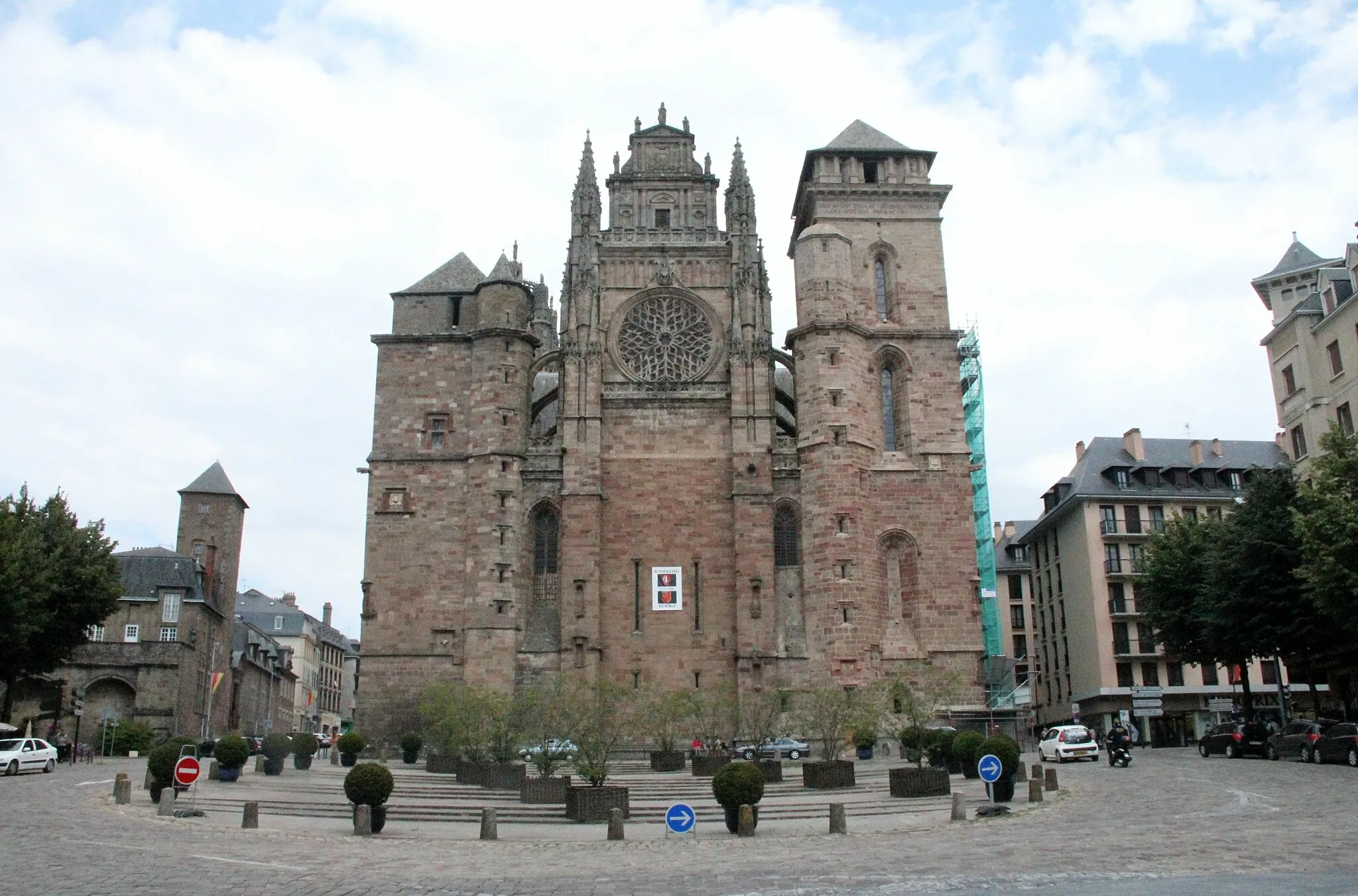 Photo showing: impressant la cathédrale