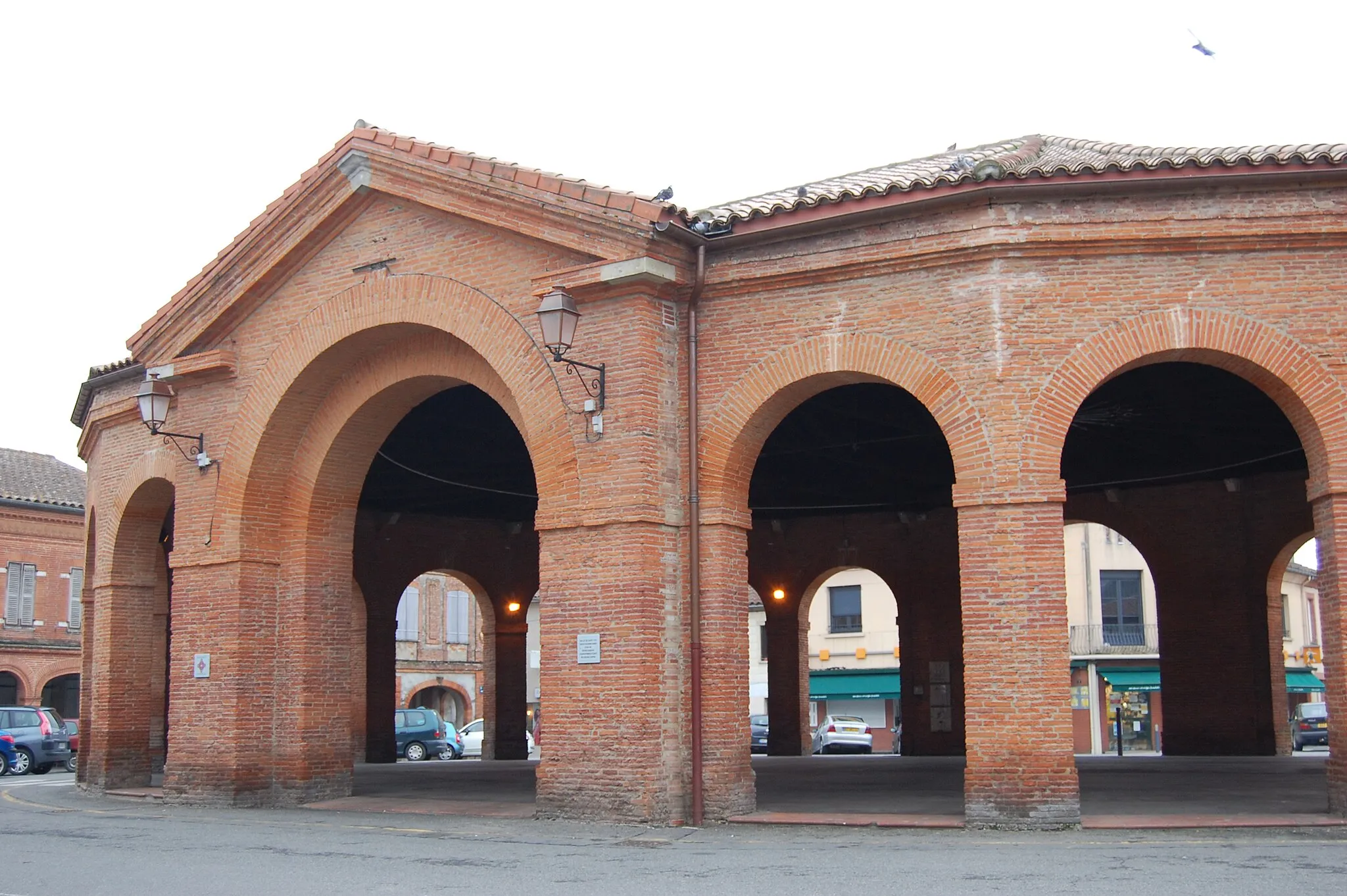 Photo showing: Halle de Saint-Lys (Haute-Garonne, France).