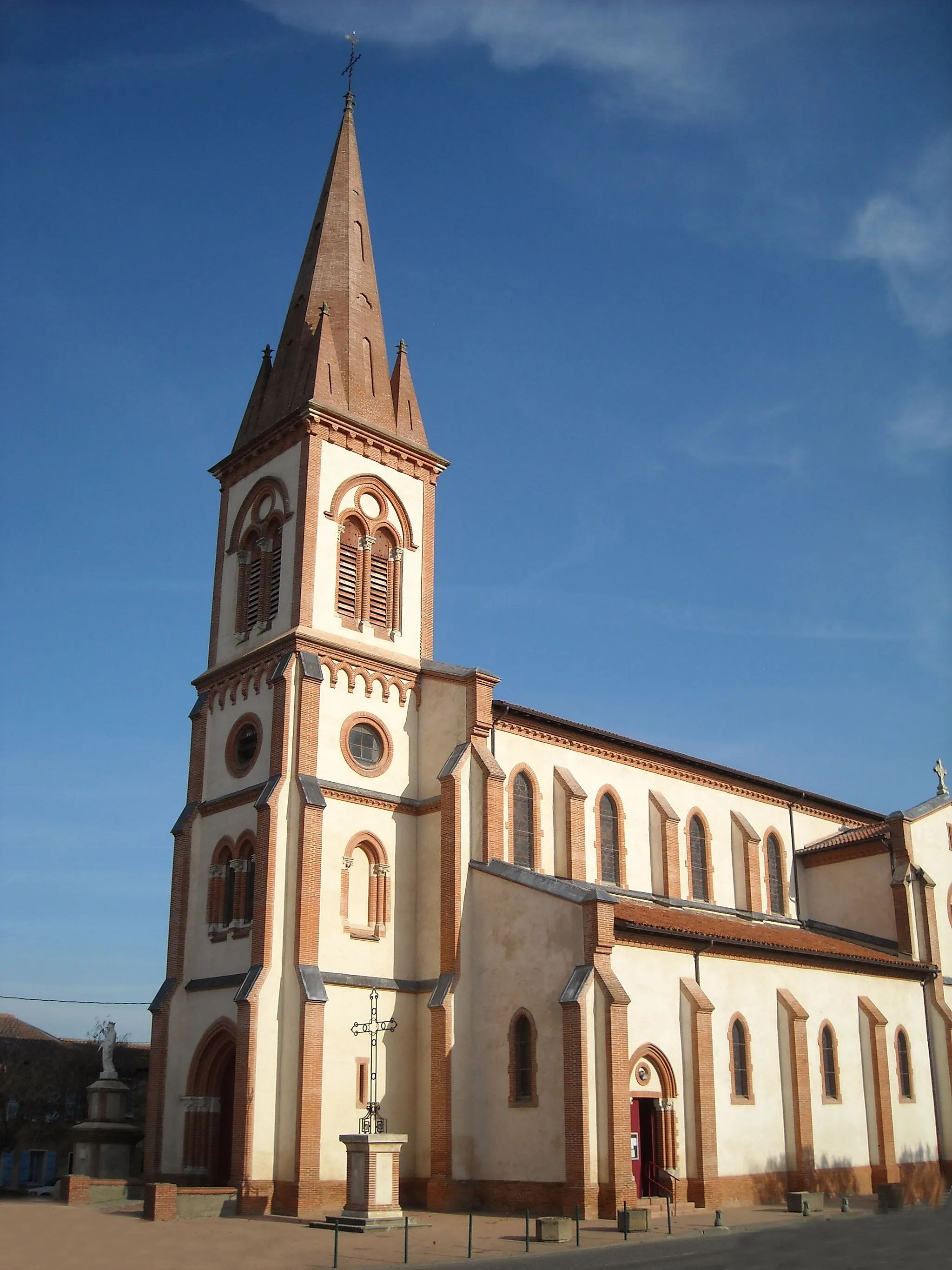 Photo showing: Eglise de la commune de Saint-Lys