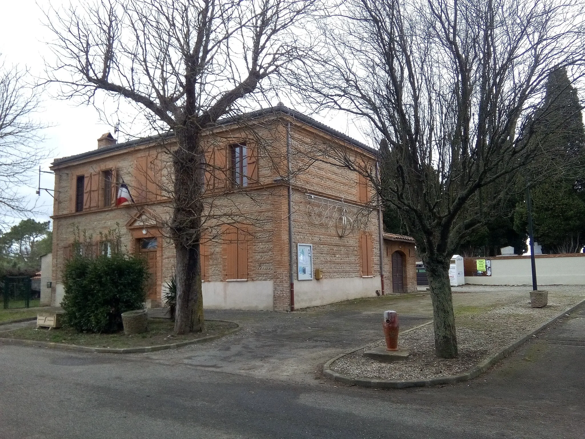Photo showing: Mairie d'Auribail