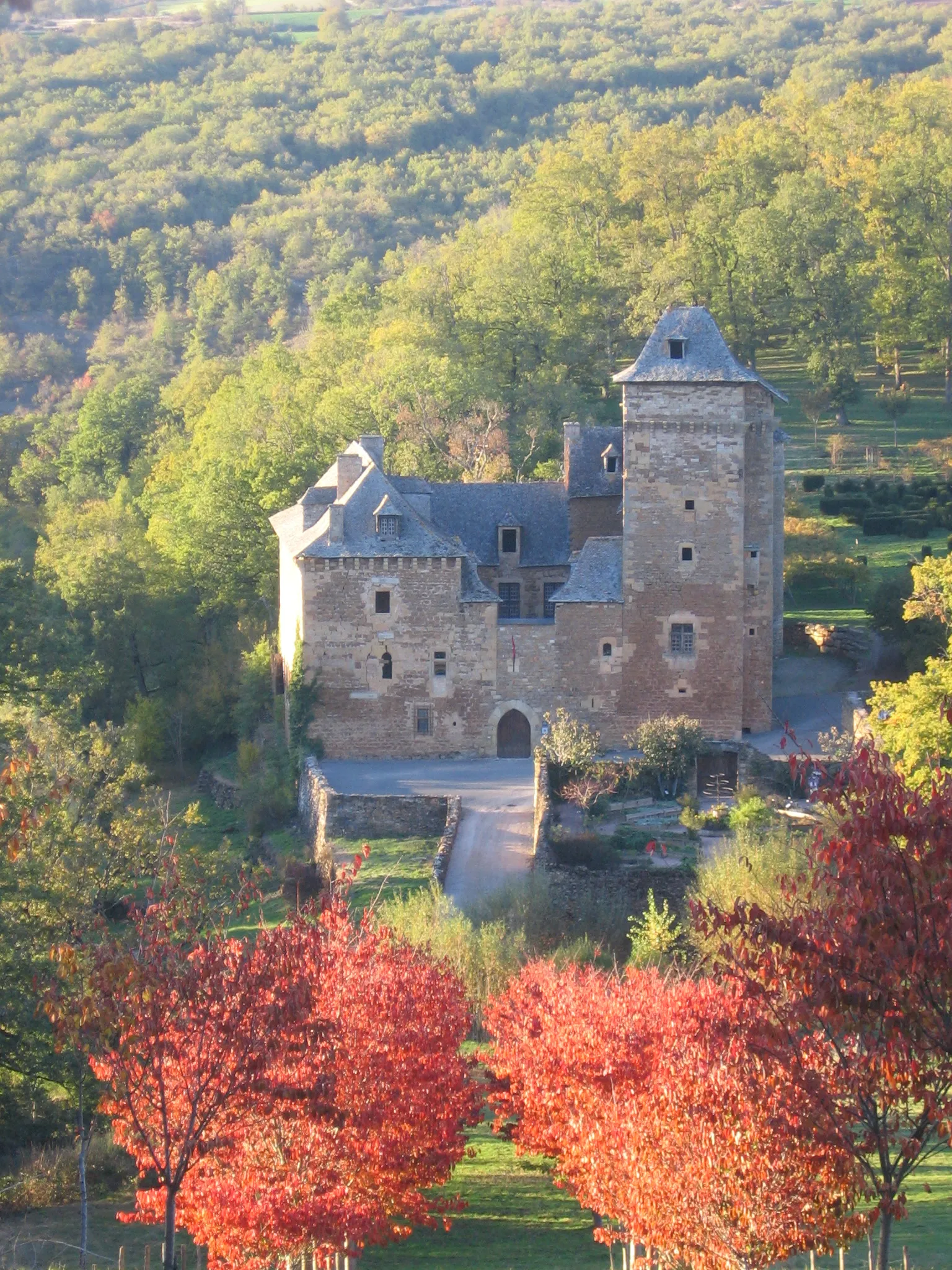 Photo showing: This building is inscrit au titre des monuments historiques de la France. It is indexed in the base Mérimée, a database of architectural heritage maintained by the French Ministry of Culture, under the reference PA00135446 .