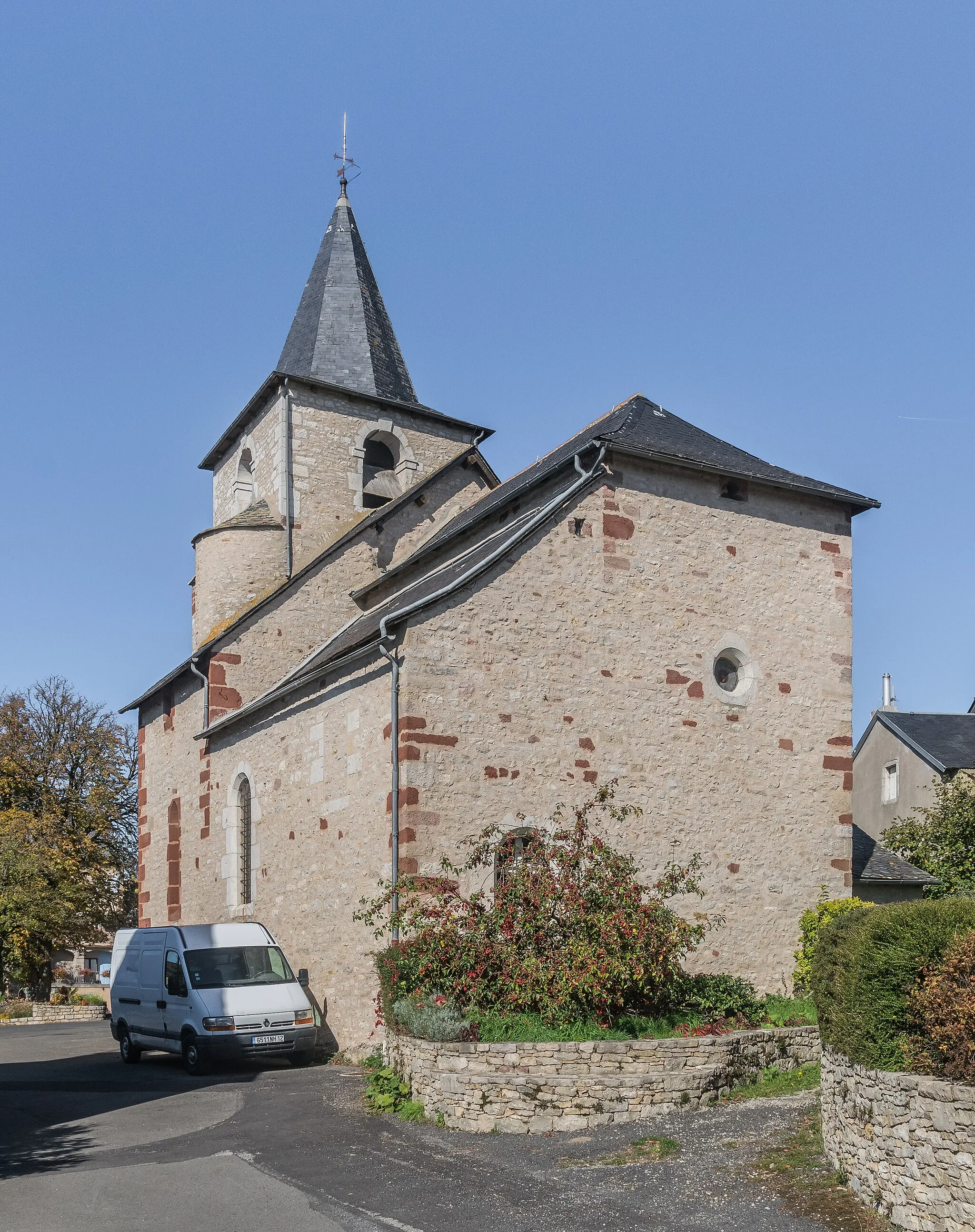 Photo showing: Saint Barnabas Church in Sébazac-Concourès, Aveyron, France