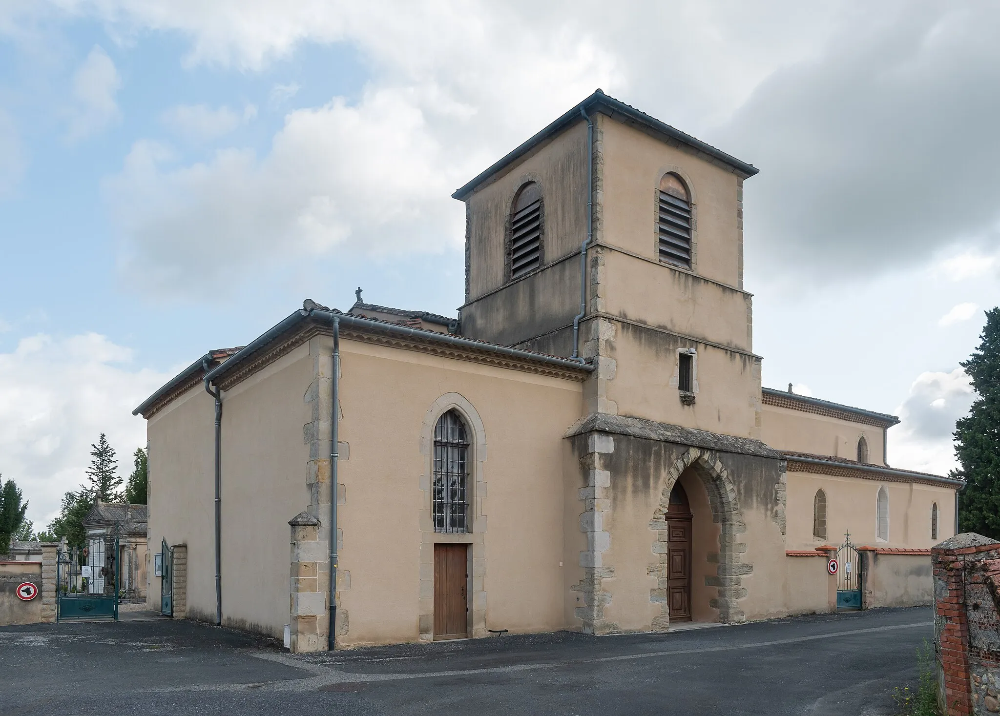 Photo showing: Saint Michel church in Sémalens, Tarn, France