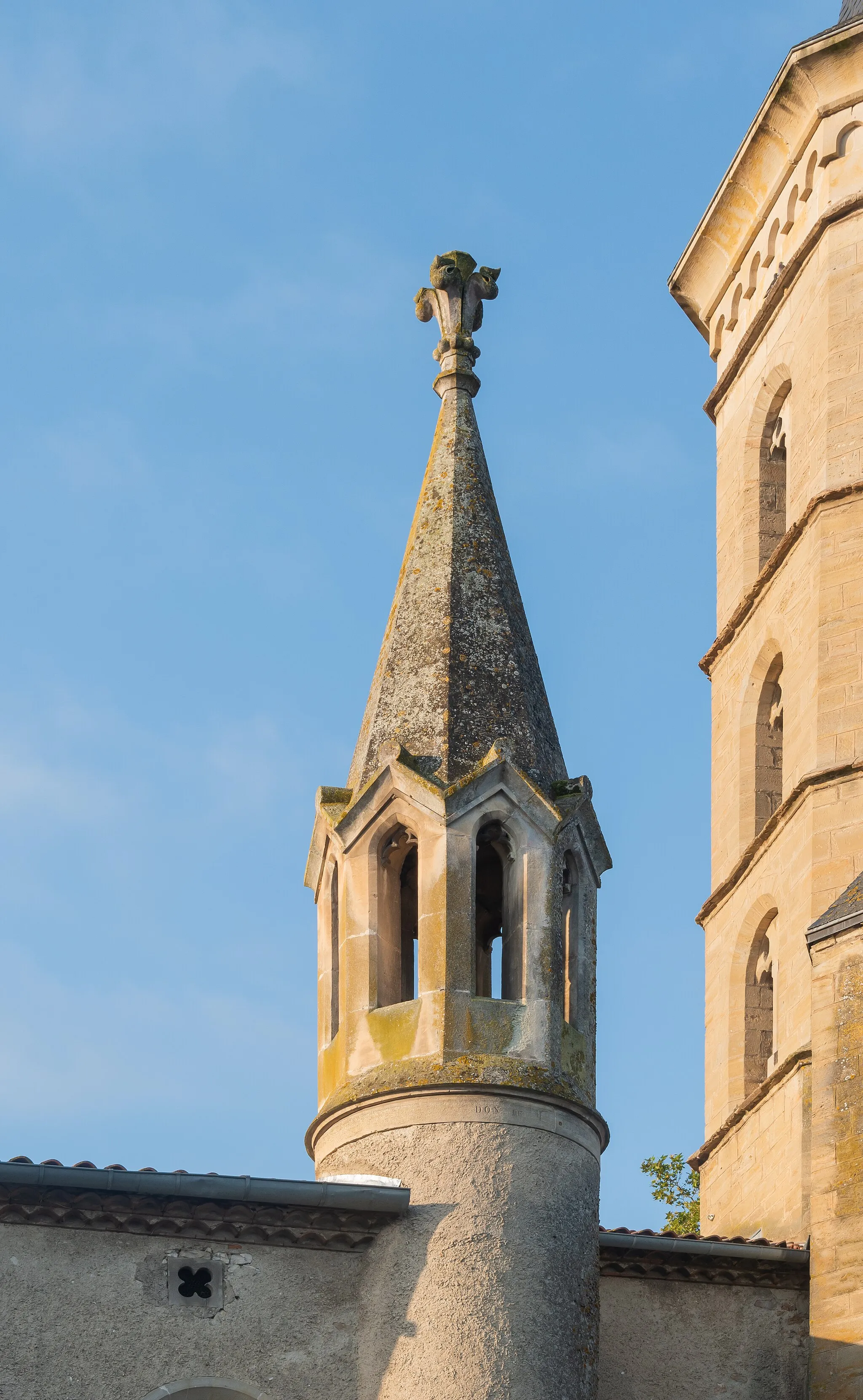 Photo showing: Ridge turret of the Saint Segolene church in Soual, Tarn, France