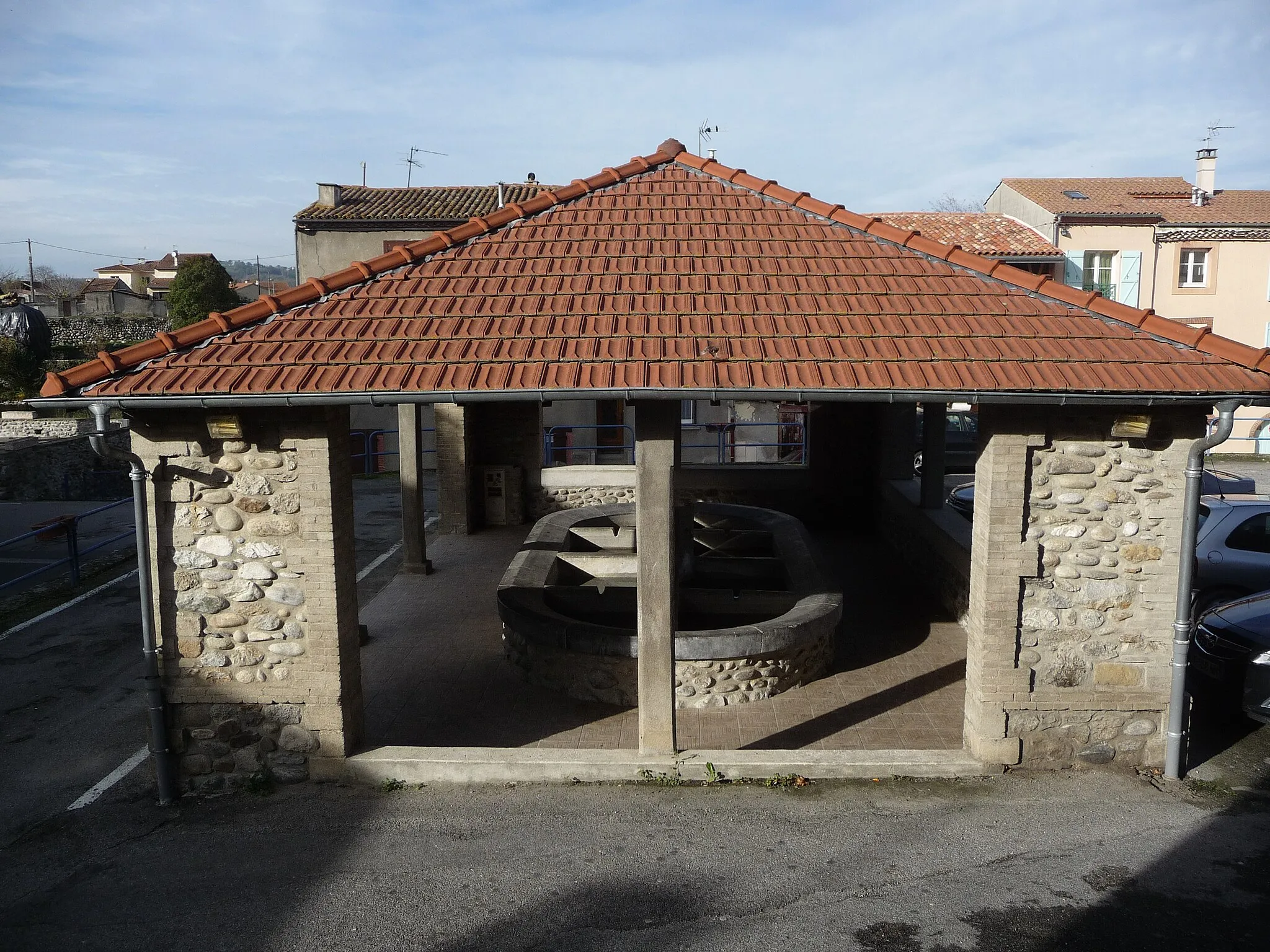 Photo showing: Lavoir de Varilhes