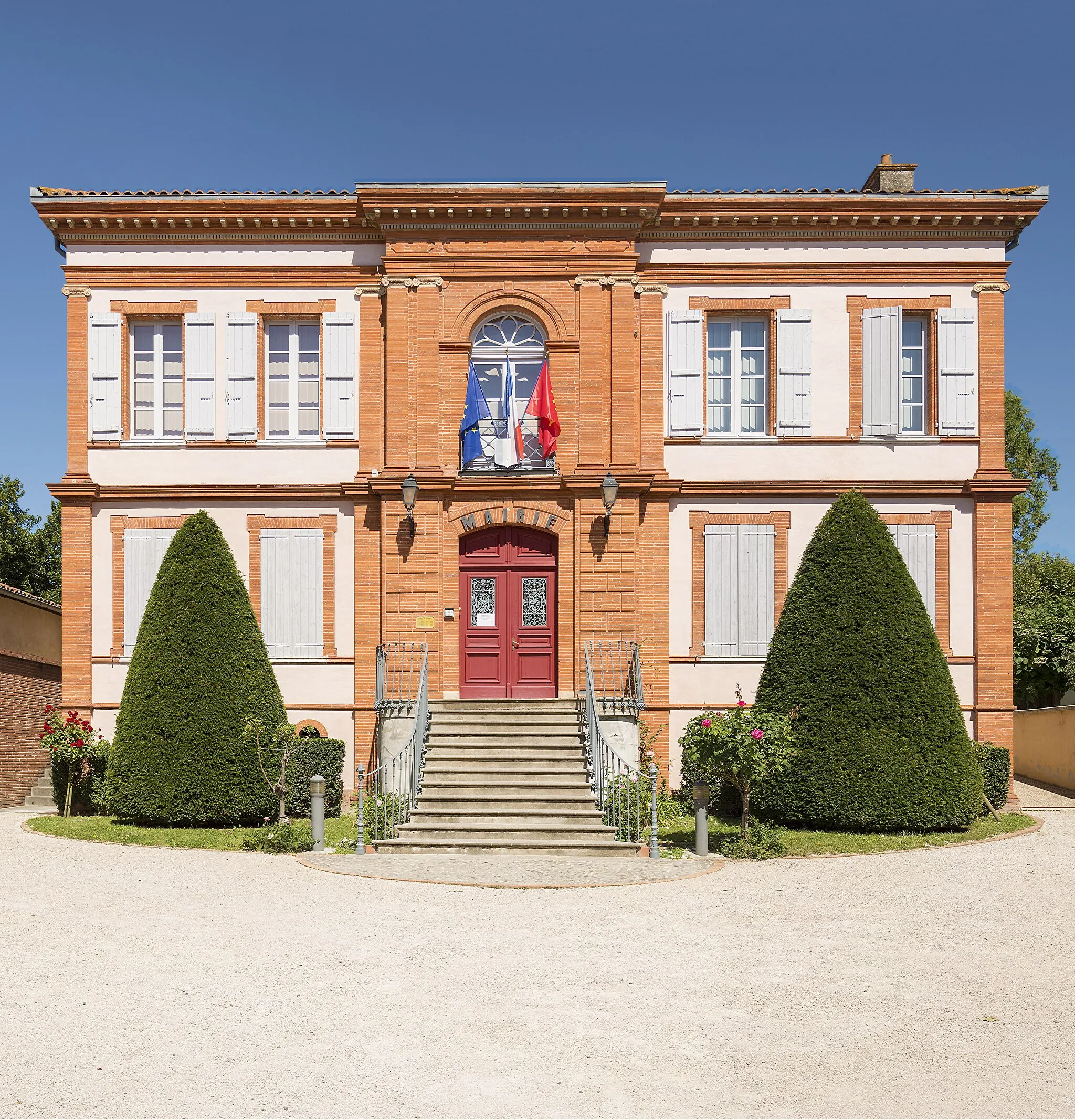 Photo showing: Venerque. Town Hall.