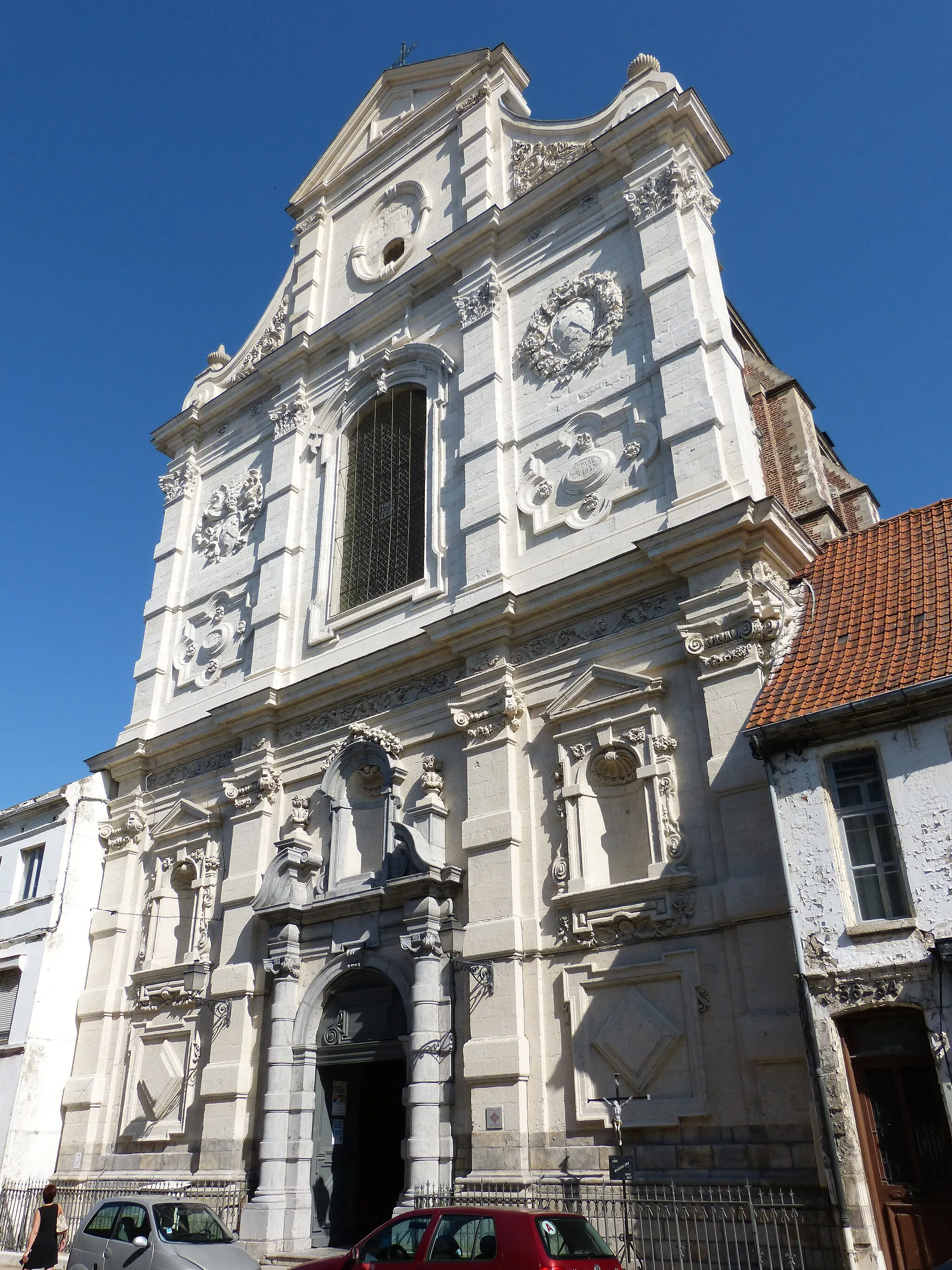Photo showing: Vue de la chapelle Saint-Jacques depuis la rue de Saint-Omer