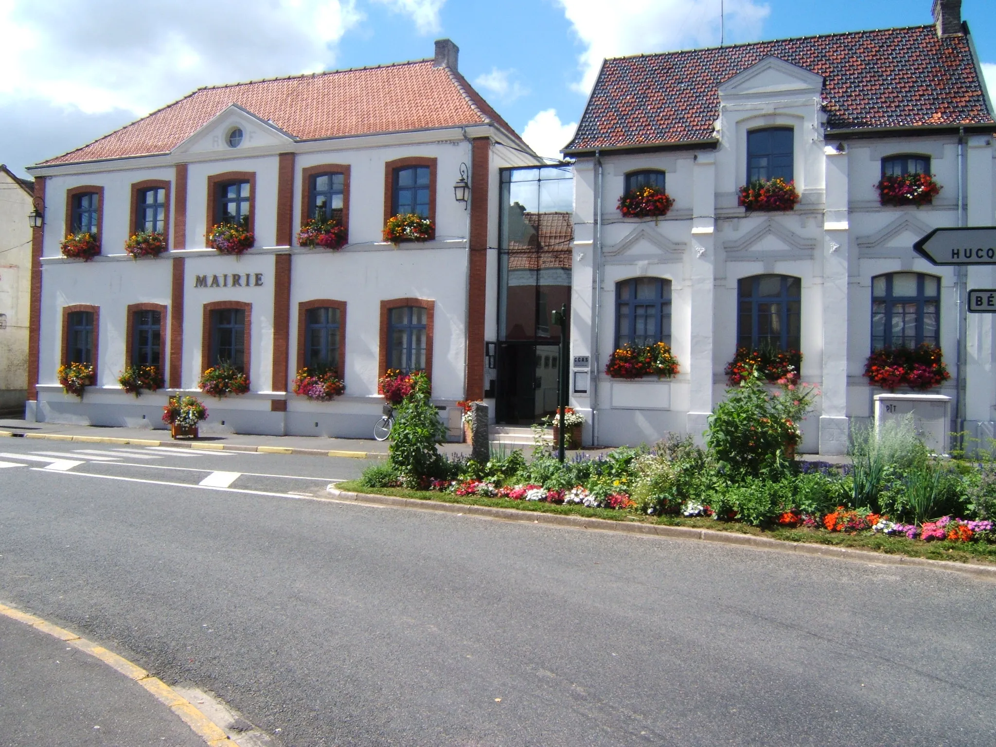 Photo showing: La Mairie rénovée depuis 2006