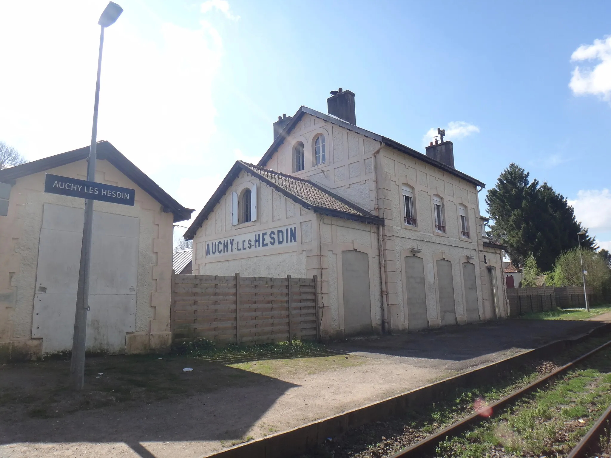 Photo showing: Gare d'Auchy-lès-Hesdin, Pas-de-Calais, France, en 2014