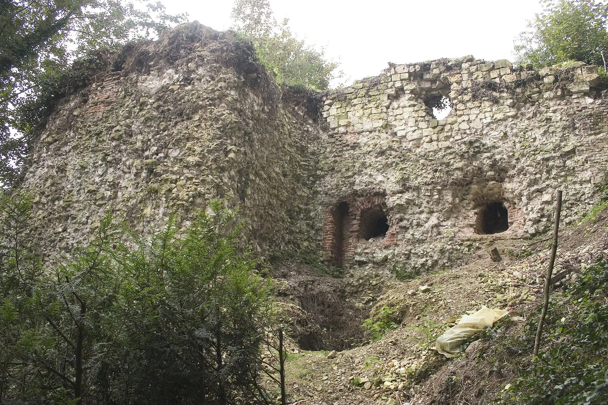 Photo showing: Bapaume le bastion du dauphin