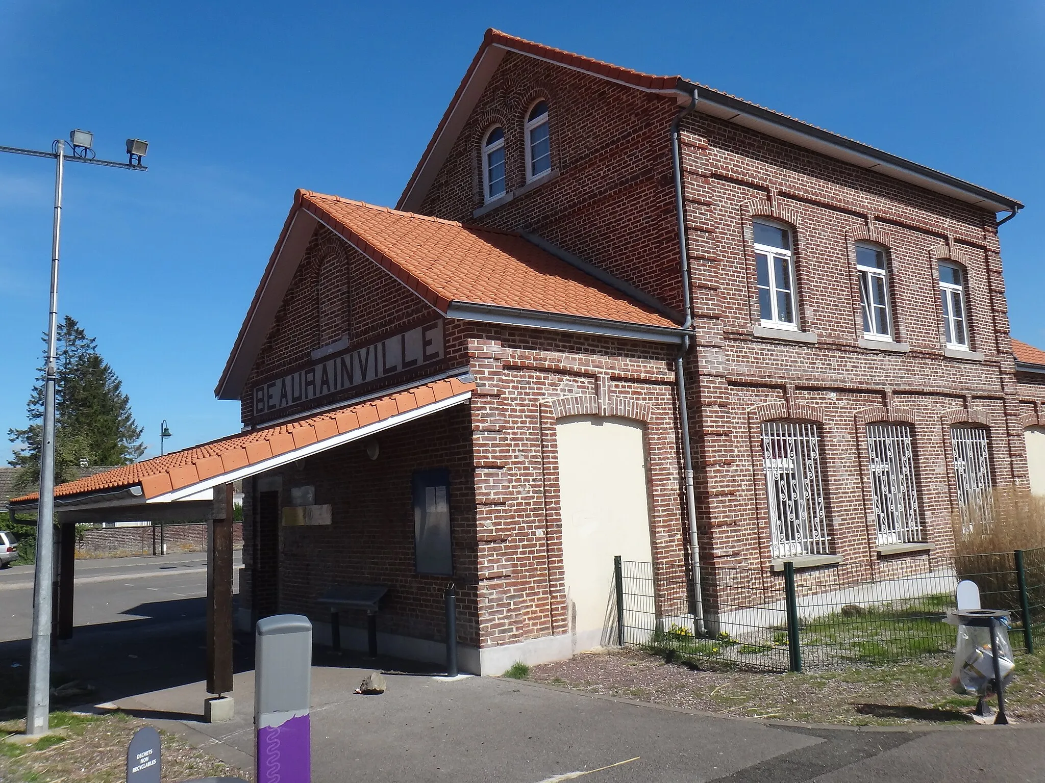 Photo showing: Gare de Beaurainville, Pas de Calais, France, en 2014