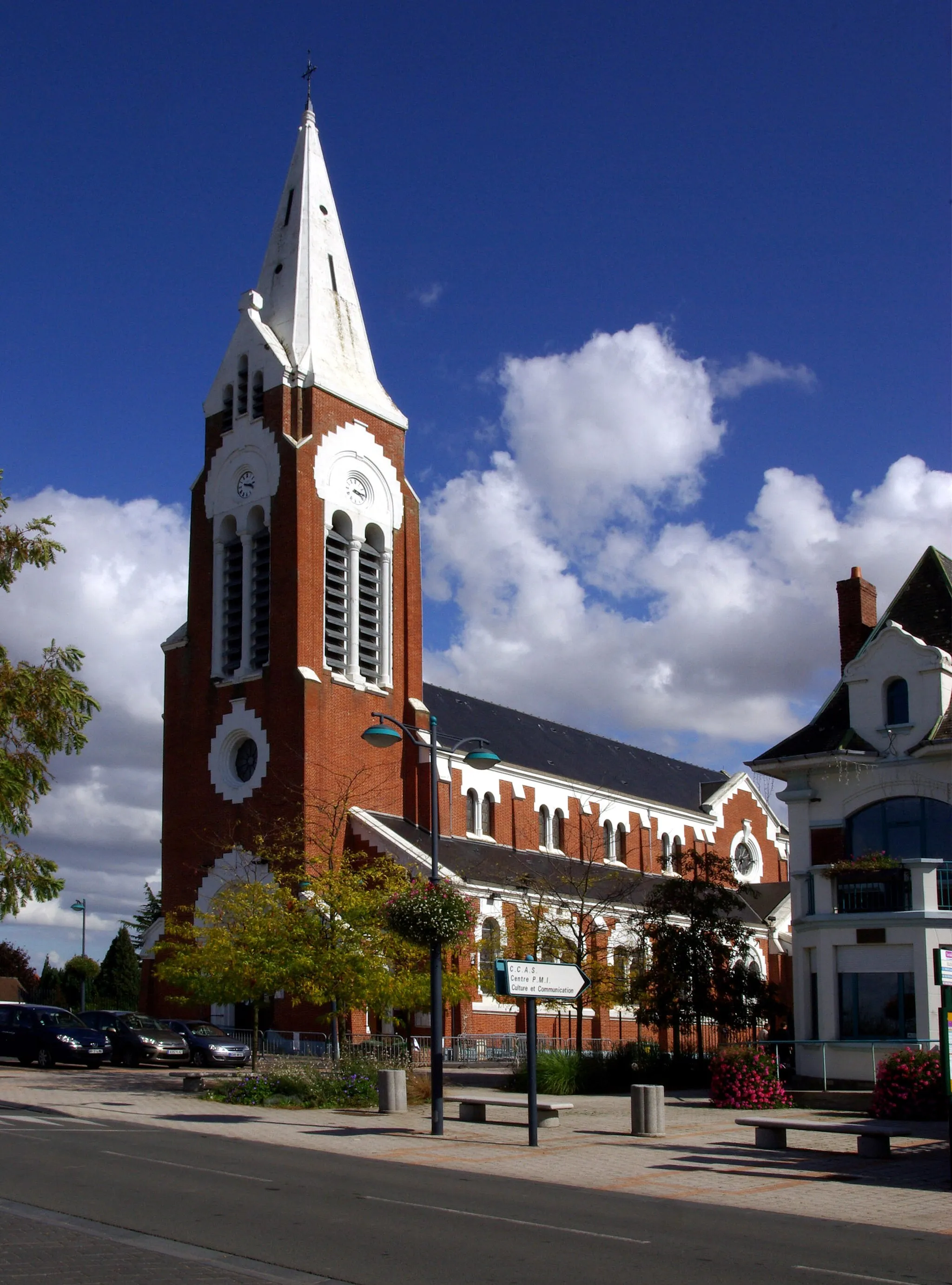 Photo showing: Church Billy-Berclau