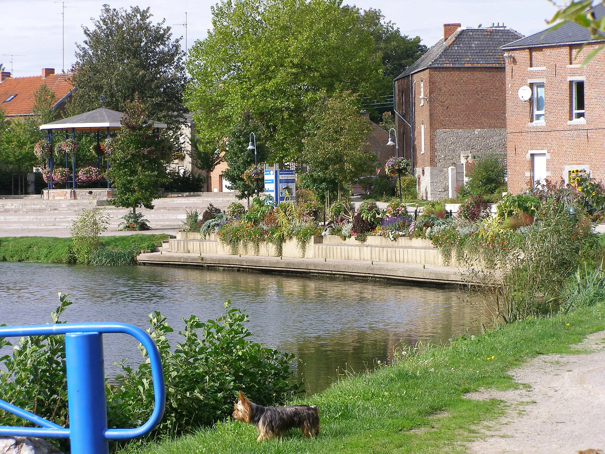 Photo showing: La Sambre à Boussois.