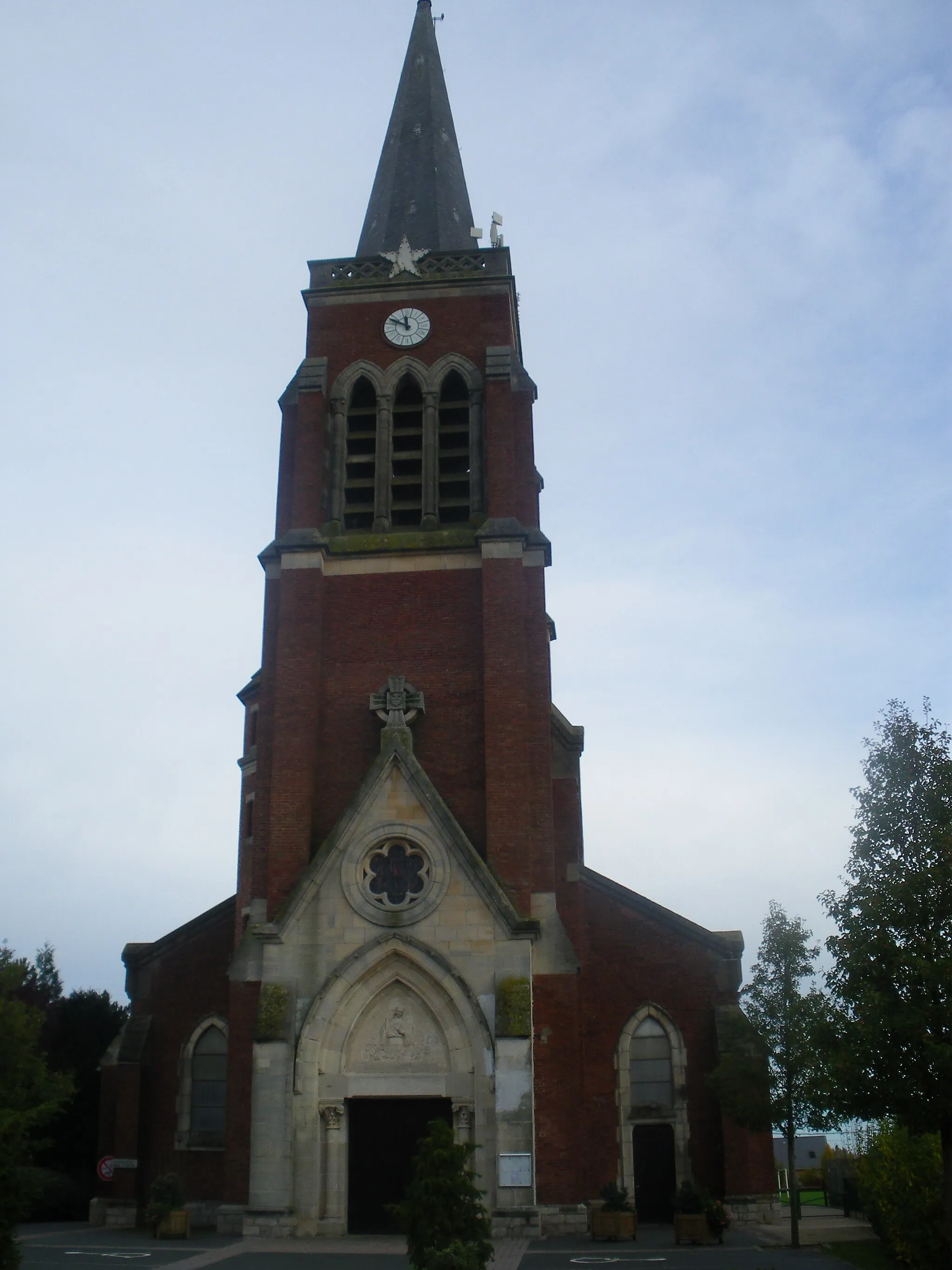 Photo showing: L'église Saint-Omer de Calonne-sur-la-Lys.