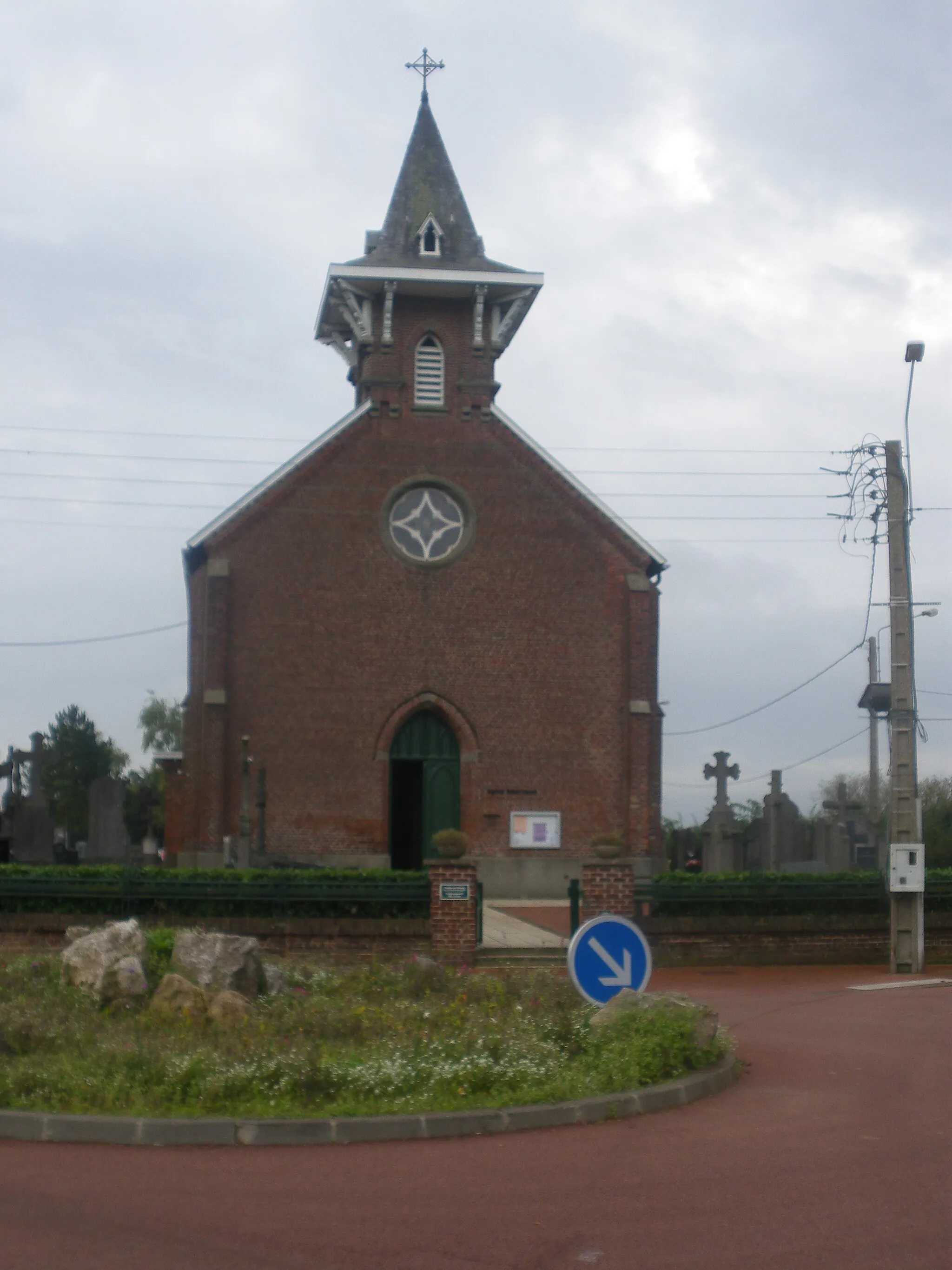 Photo showing: Vue de l'église Saint-Vaast de Capinghem.