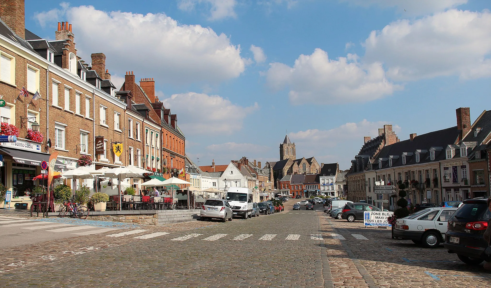 Photo showing: The Grand’Place in Cassel (Nord department, France).