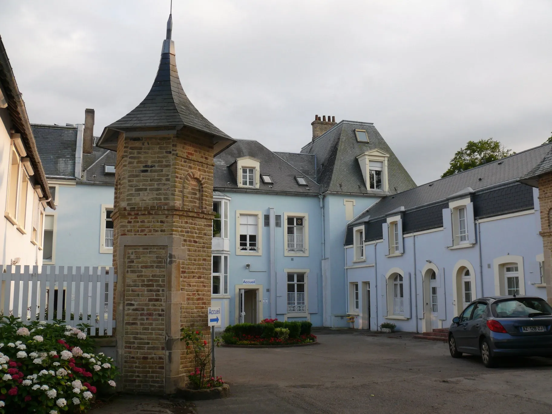 Photo showing: The Diocese house Les Tourelles of Condette (Pas-de-Calais, France).